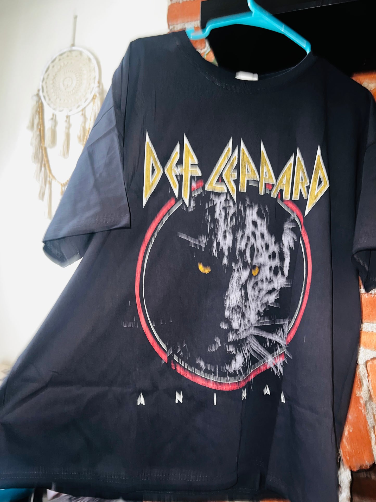 Def Leppard Animal Oversized Tee