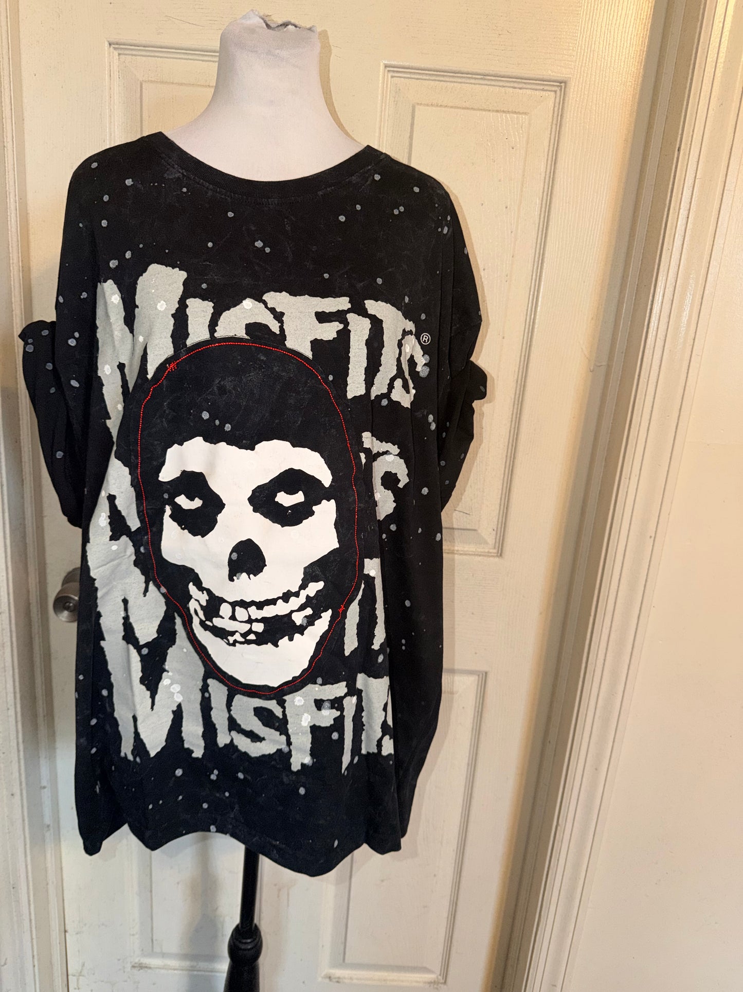 Misfits Oversized Distressed Tee