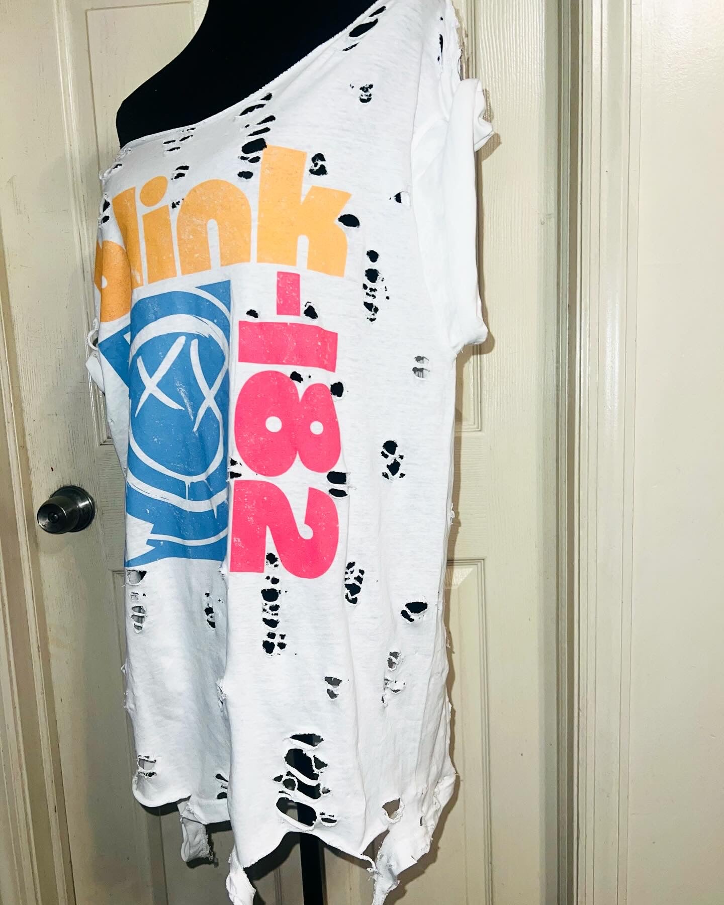 Blink 182 Oversized Distressed Tee