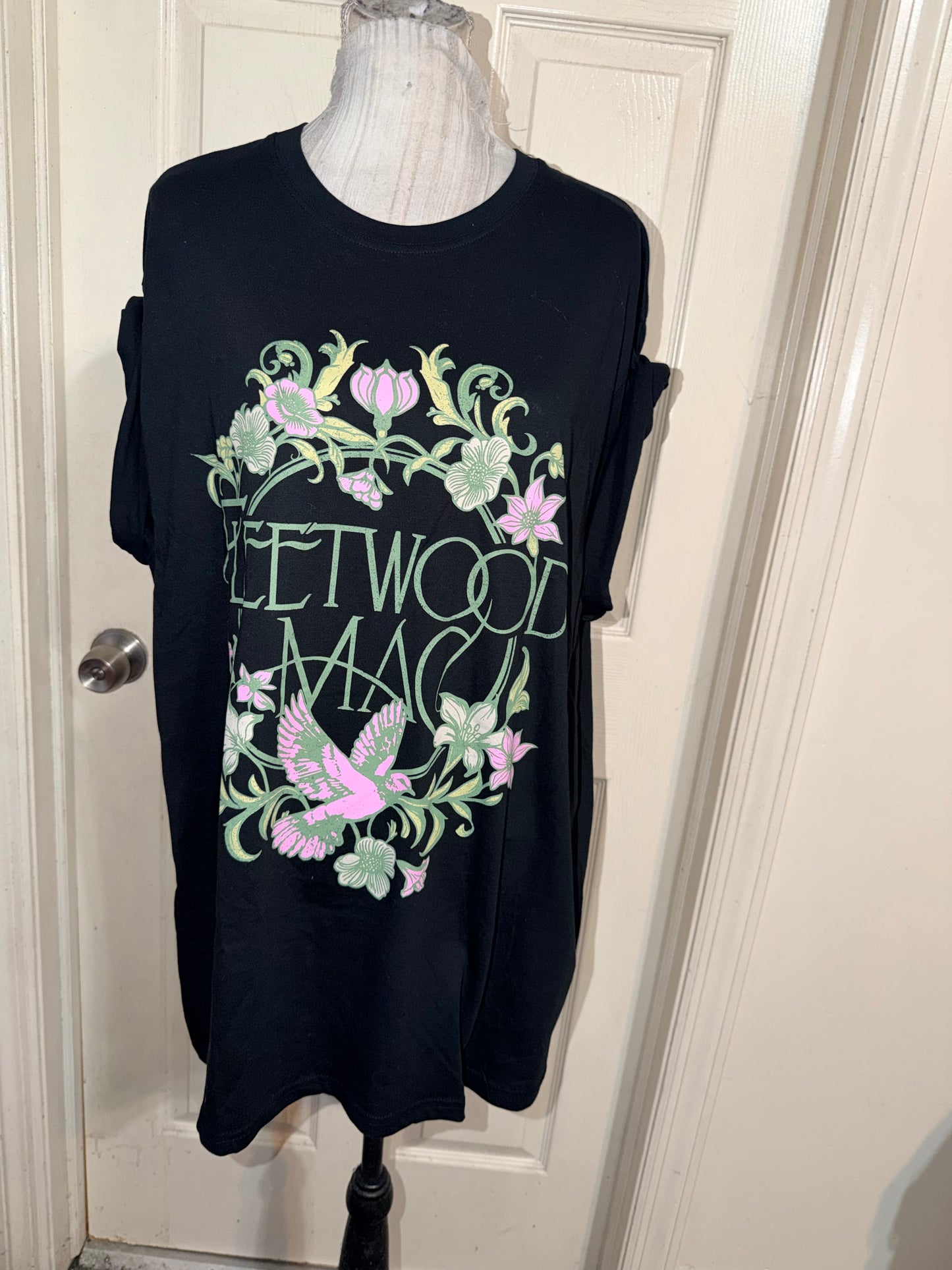 Fleetwood Mac Oversized Distressed Tee