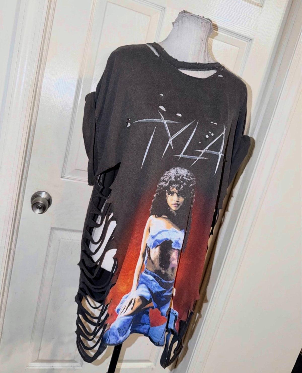 Tyla Oversized Distressed Tee (as is)