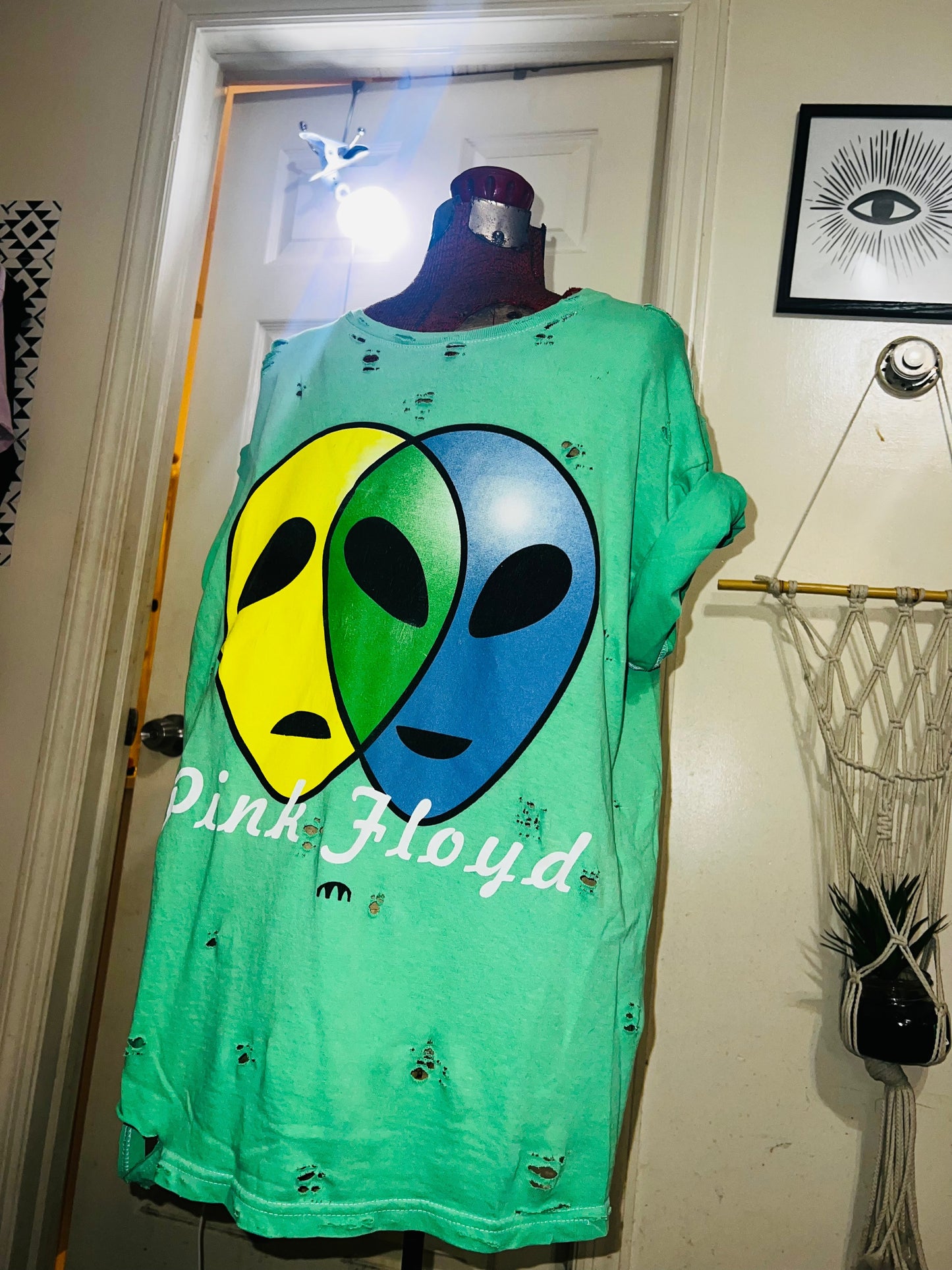 Pink Floyd Alien Oversized Tee