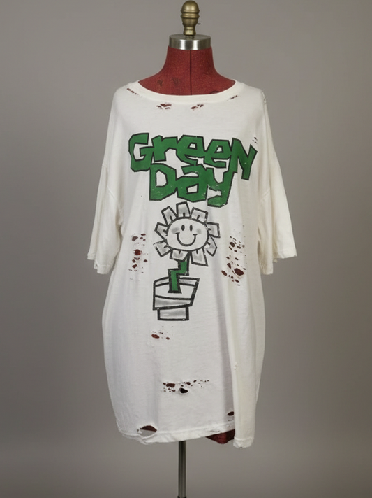 White shirt on manniquen 