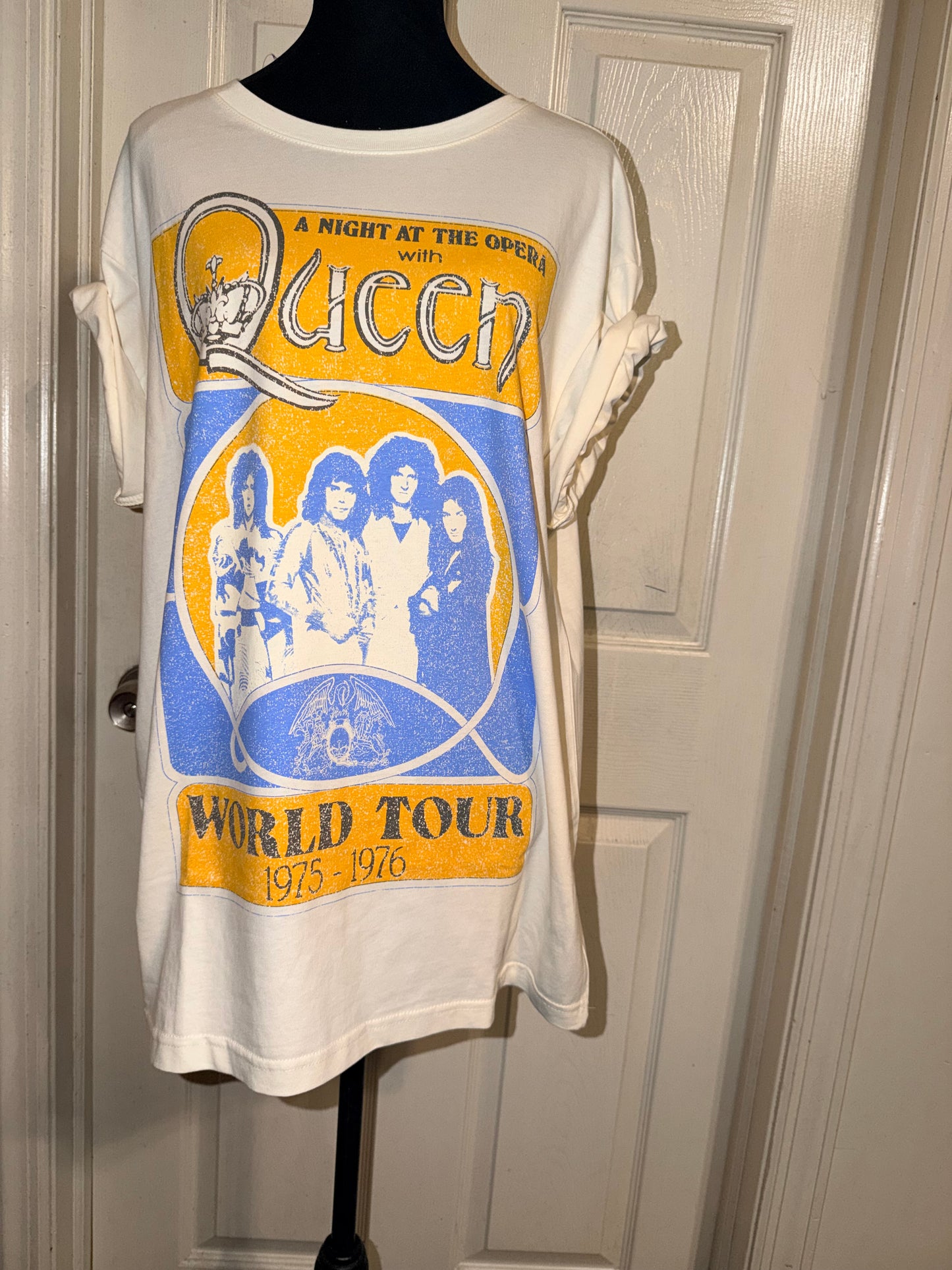 Queen Oversized Distressed Tee