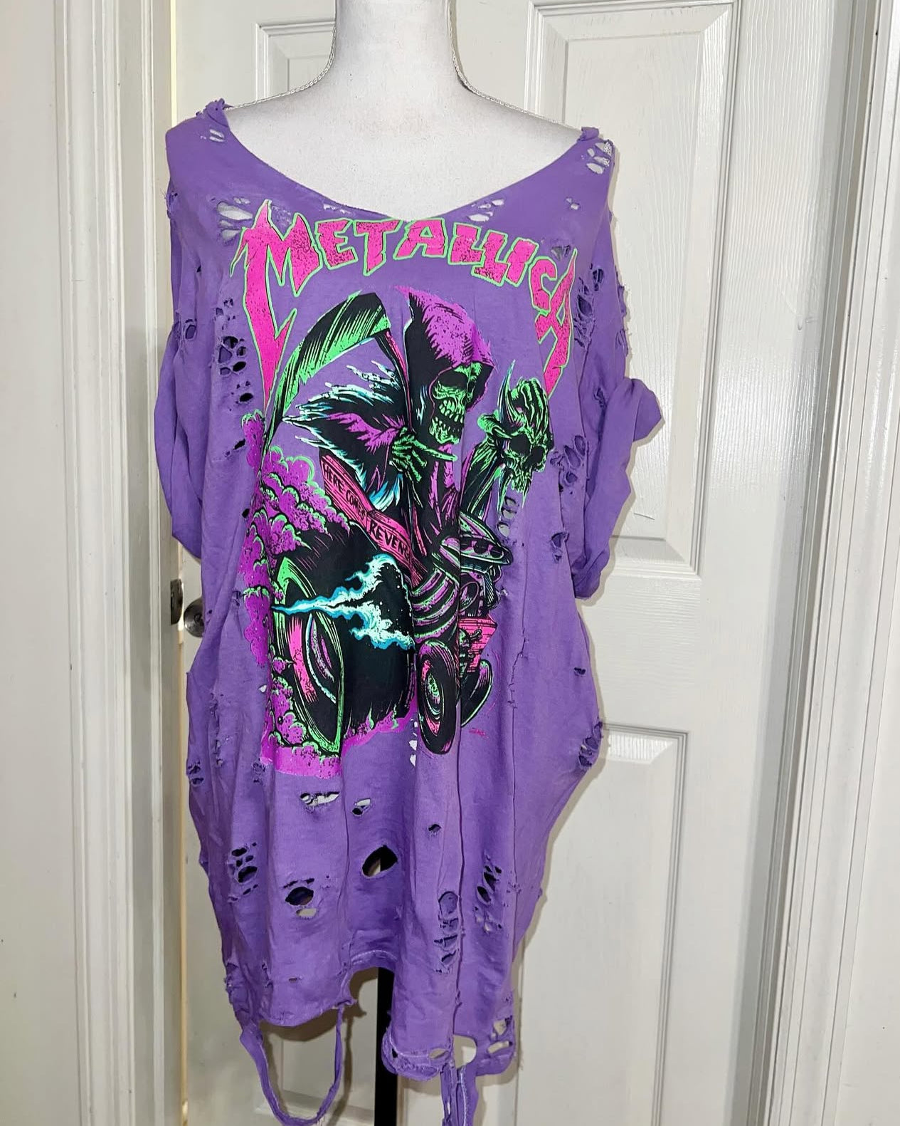 Metallica Oversized Distressed Tee