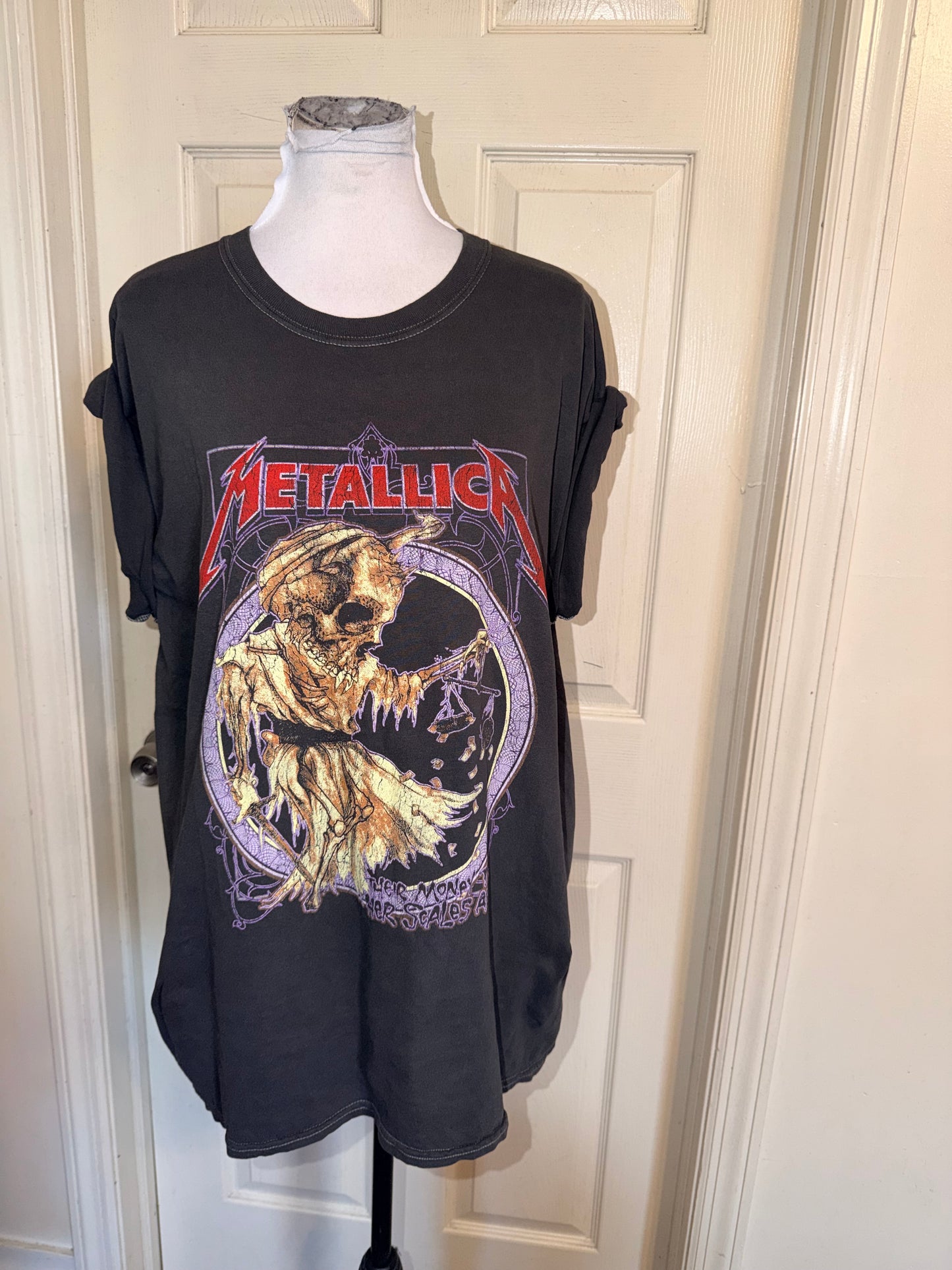 Metallica Oversized Distressed Tee