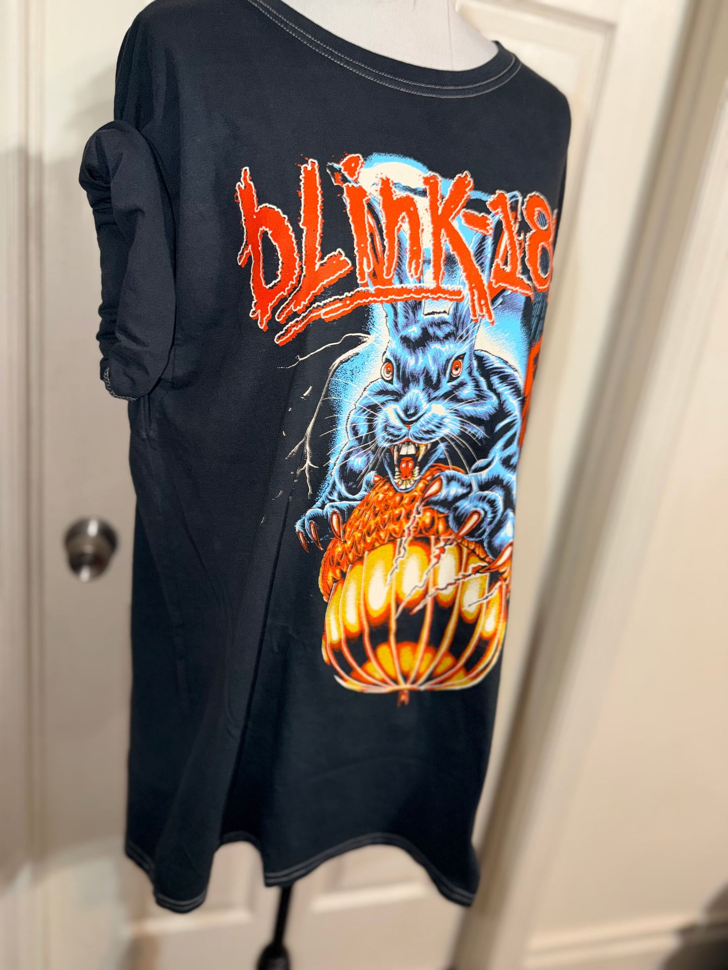 Blink-182 Oversized Distressed Tee