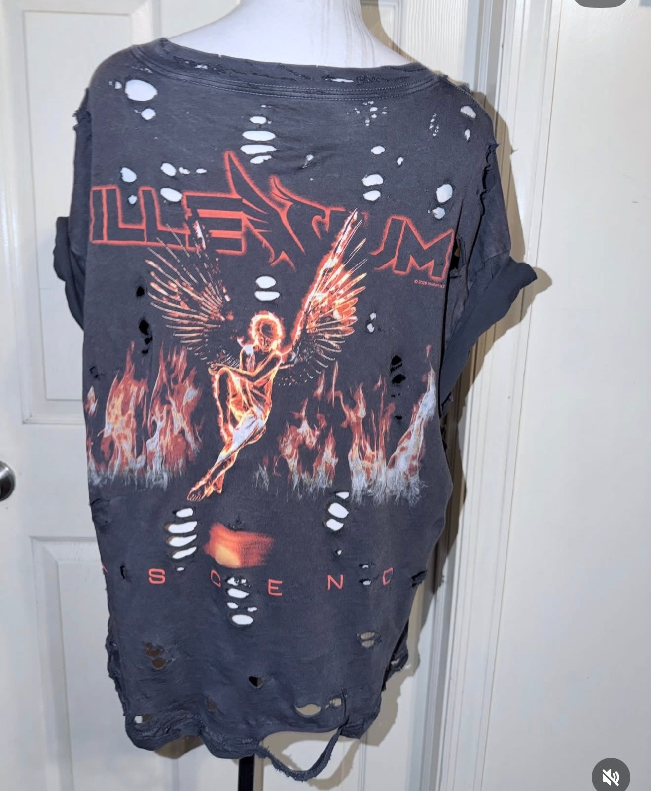 Illeium Double Sided Oversized Tee