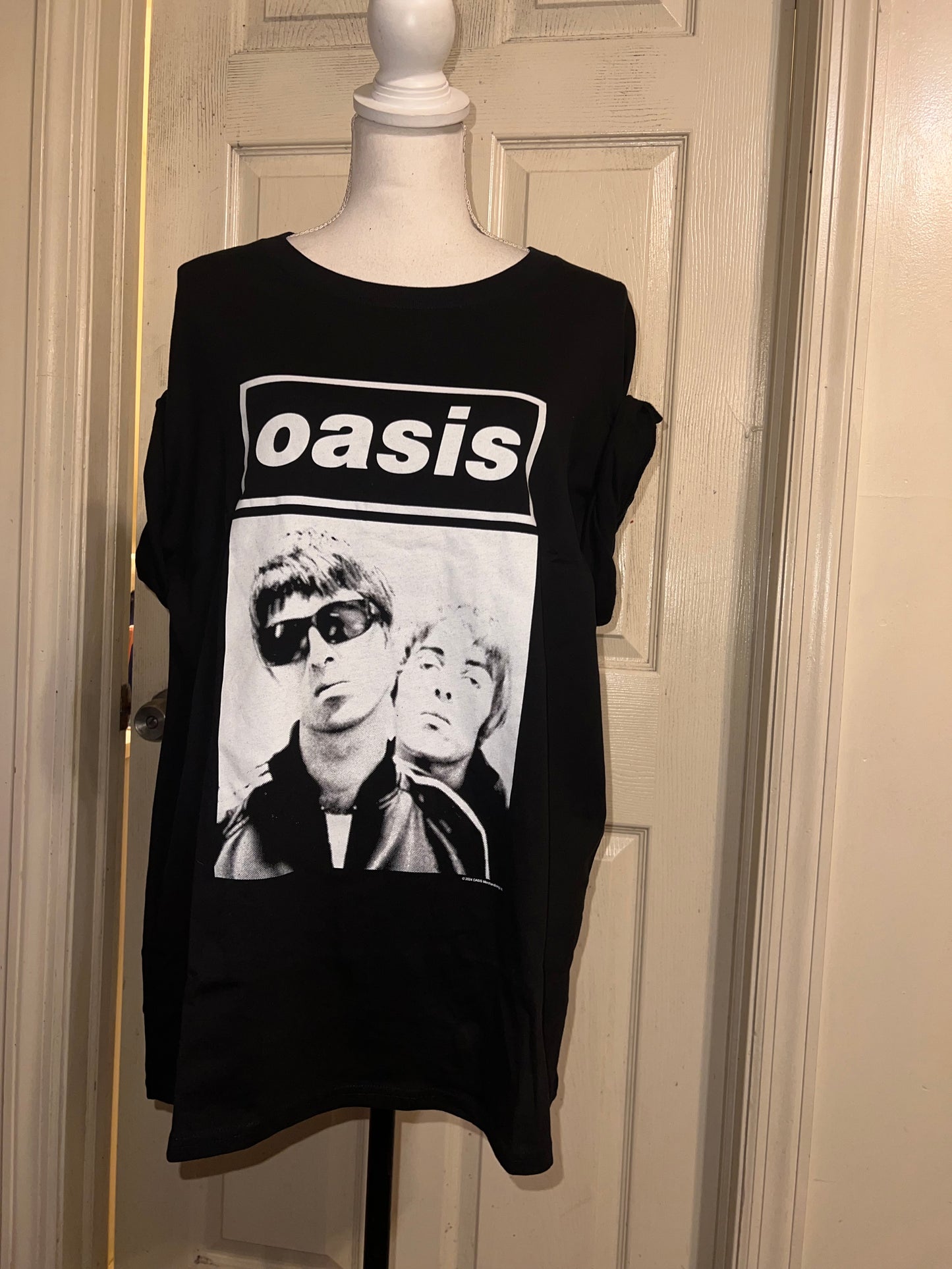 Oasis Oversized Distressed Tee