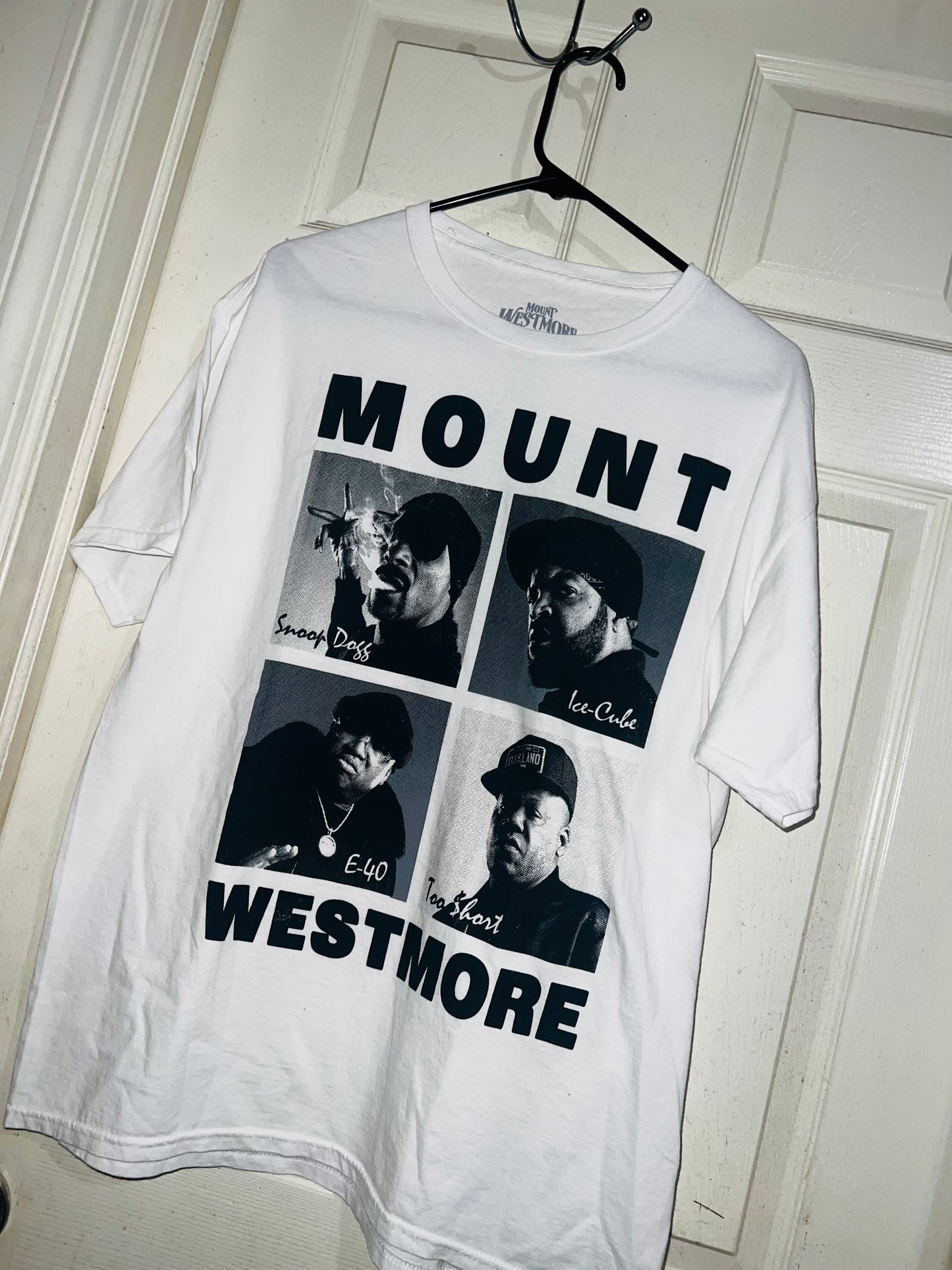 Mount Westmore: Snoop, Ice Cube, E40, and Too Short Oversized Distressed Tee