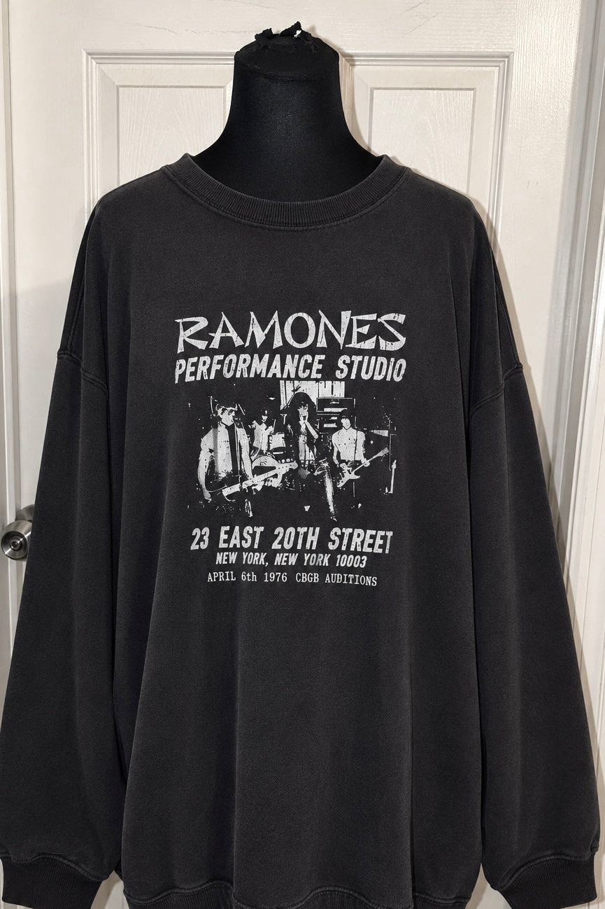 Ramones Oversized Sweatshirt