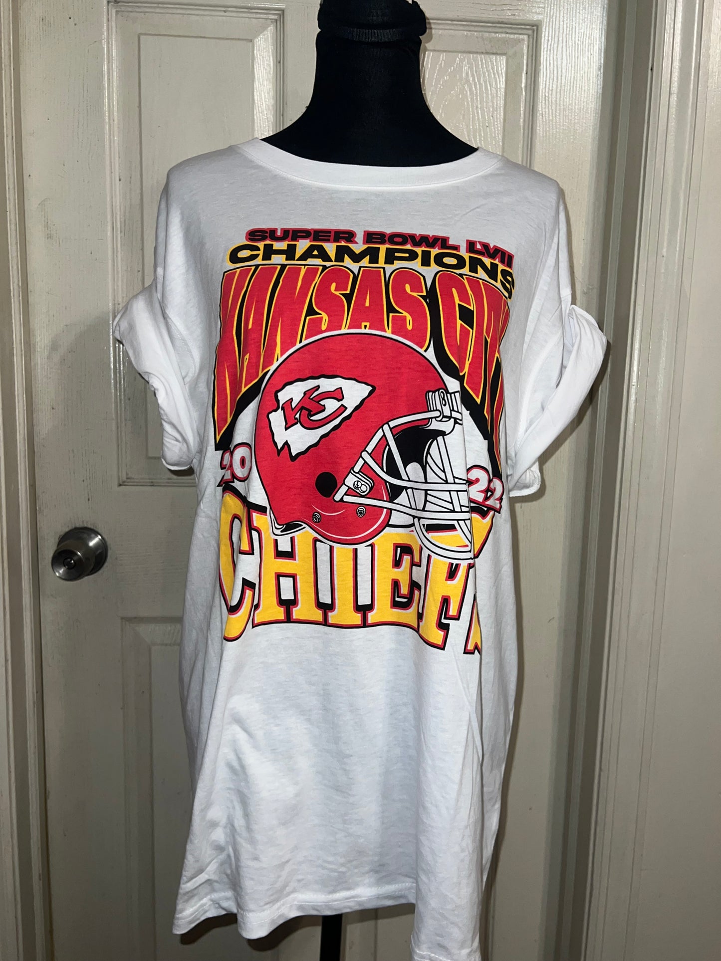 Kansas City Chiefs Oversized Distressed Tee