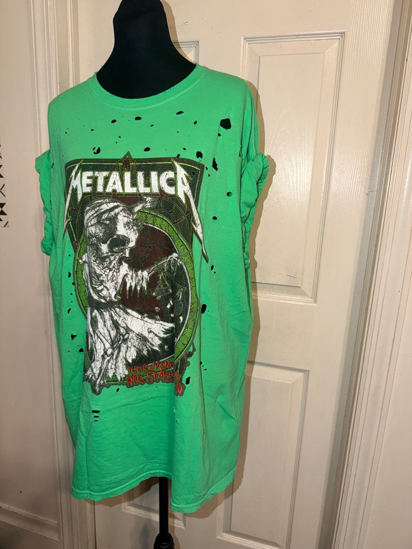 Metallica Oversized Distressed Tee