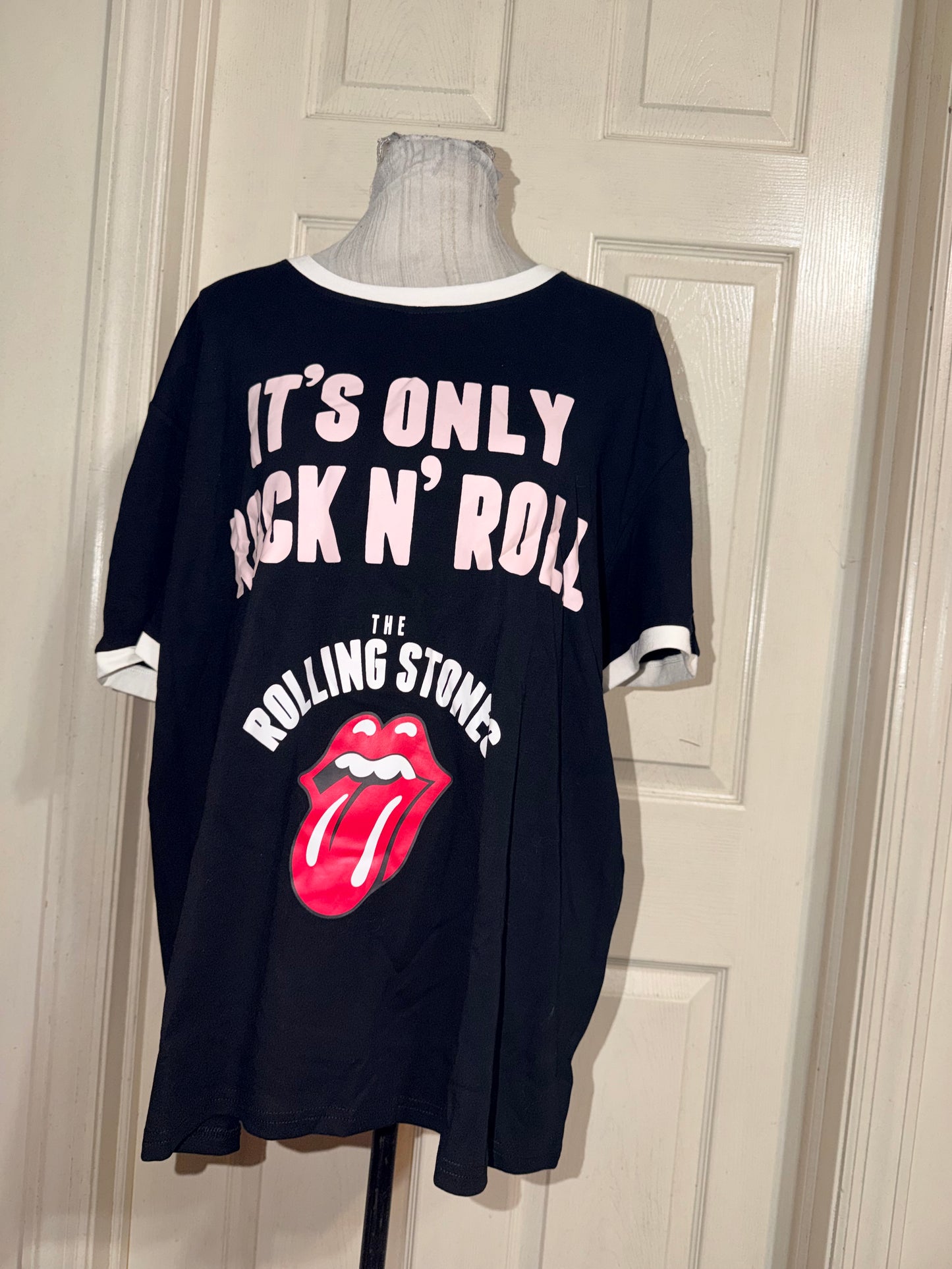 The Rolling Stones Oversized Distressed Raglan Tee