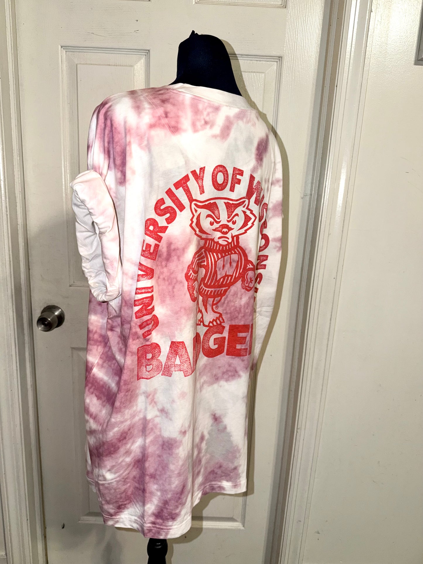 Wisconsin Badgers Oversized Double Sided Tee