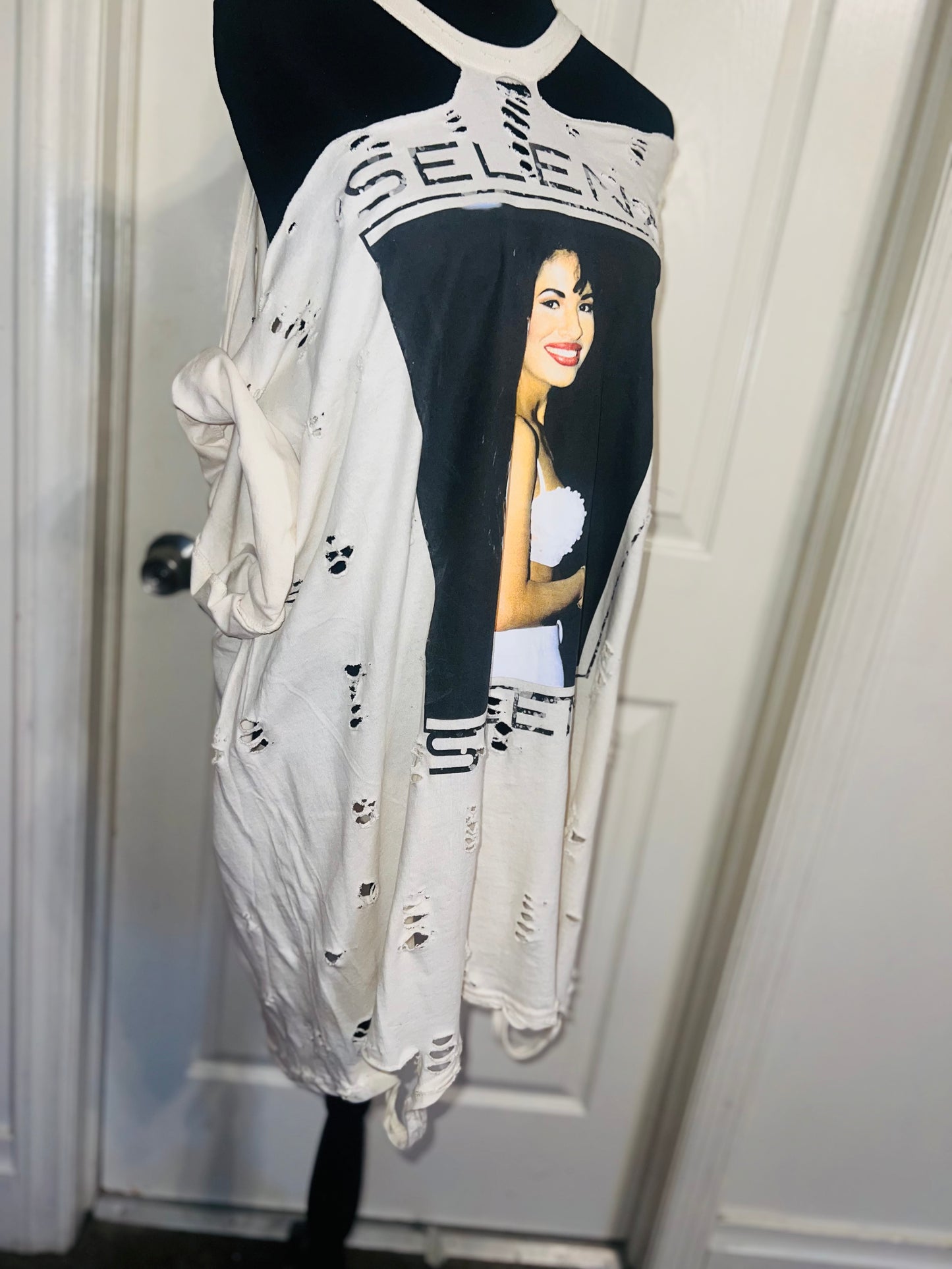 Selena Oversized Distressed Tee