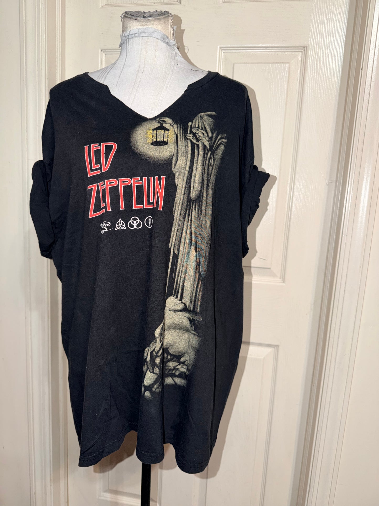 Led Zeppelin Oversized Distressed Tee
