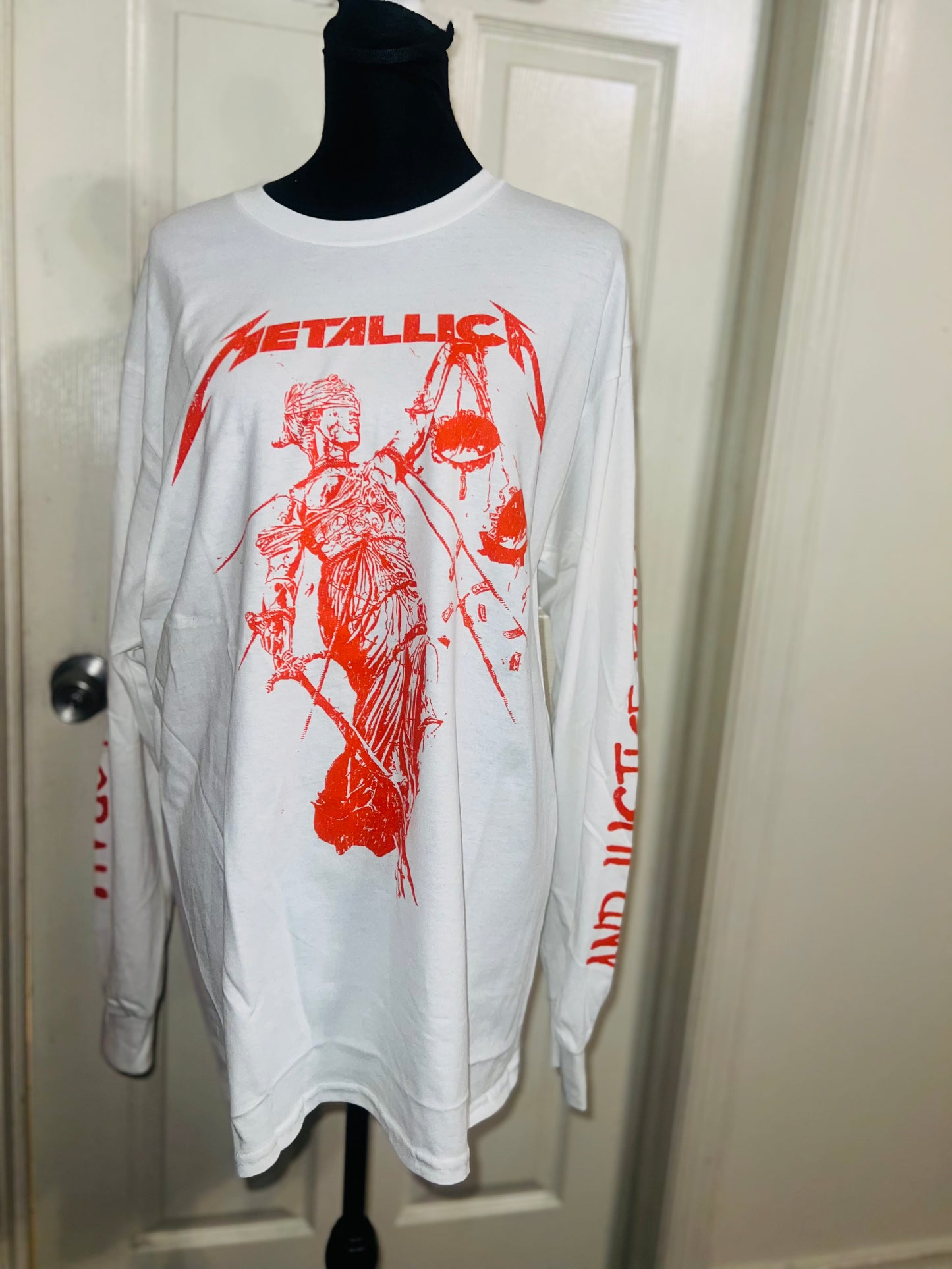 Metallica Oversized Distressed Long Sleeve Tee