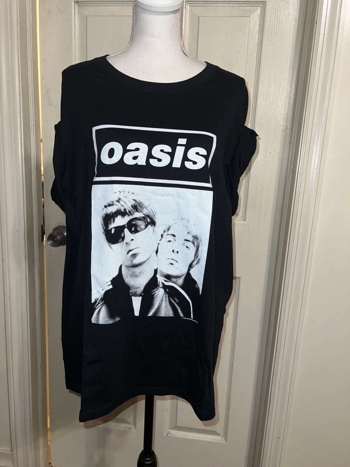 Oasis Oversized Distressed Tee