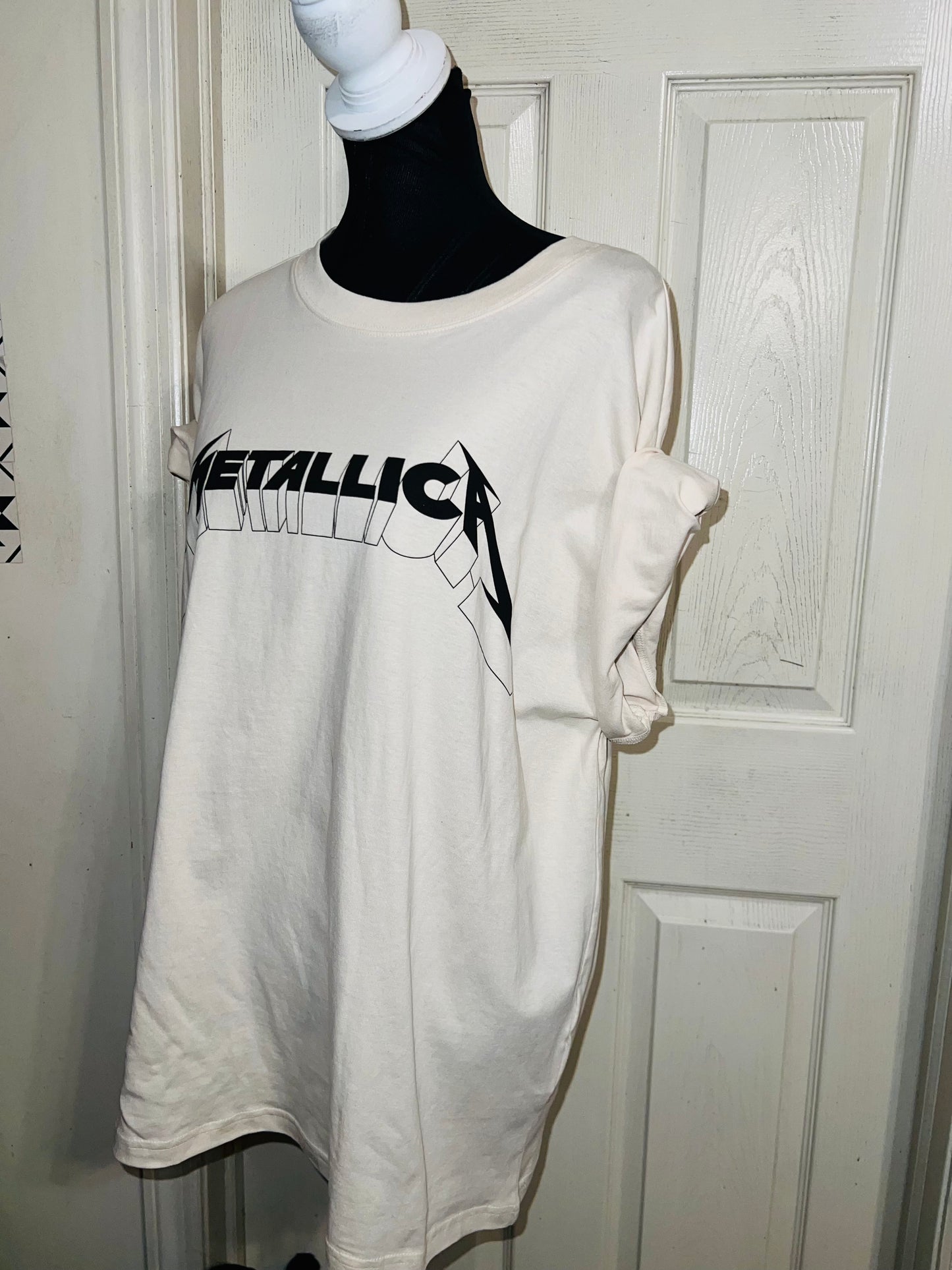 Metallica Distressed Tee