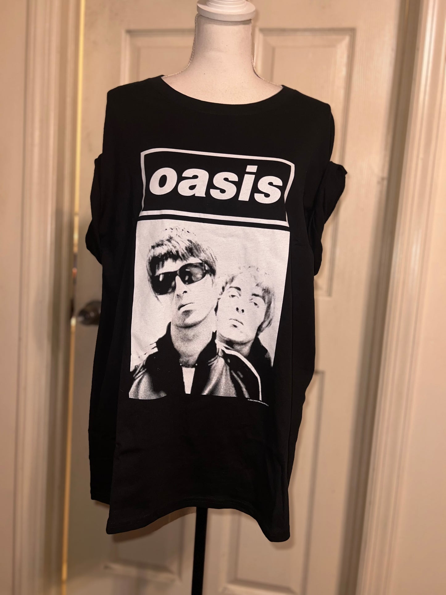 Oasis Oversized Distressed Tee