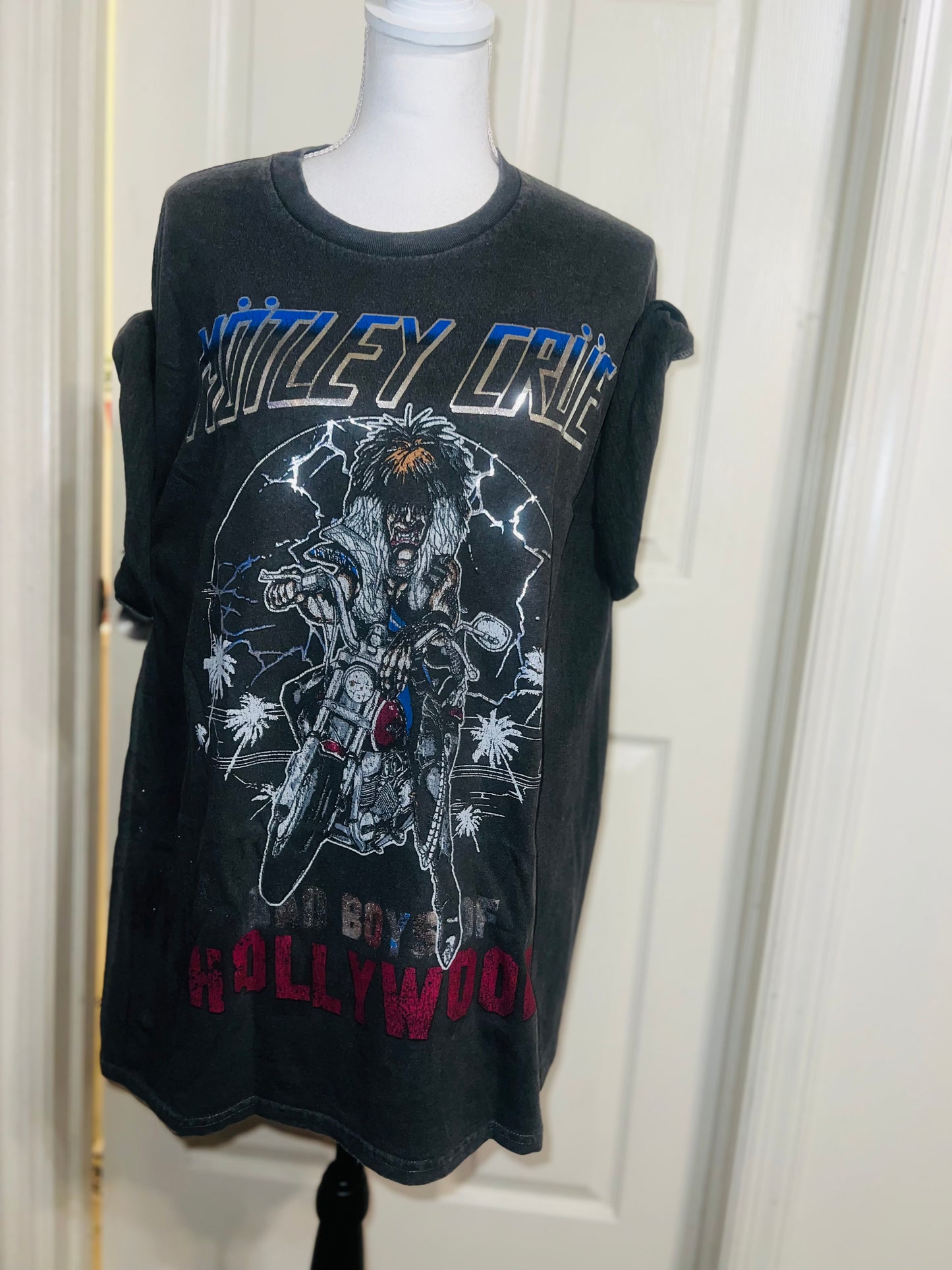 Motley Crue Oversized Distressed Tee