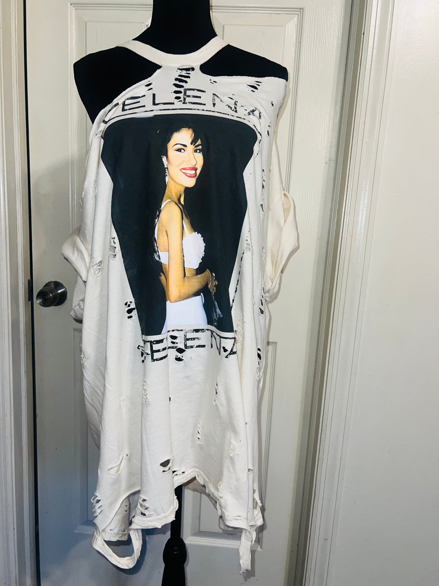 Selena Oversized Distressed Tee