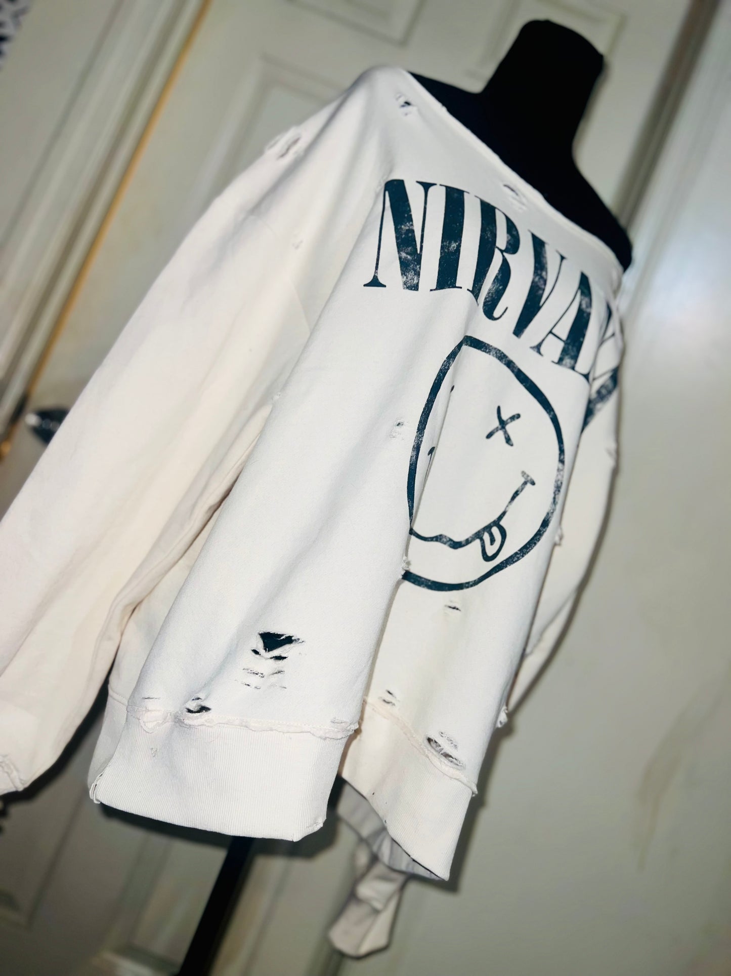 Nirvana Oversized Cream Sweatshirt