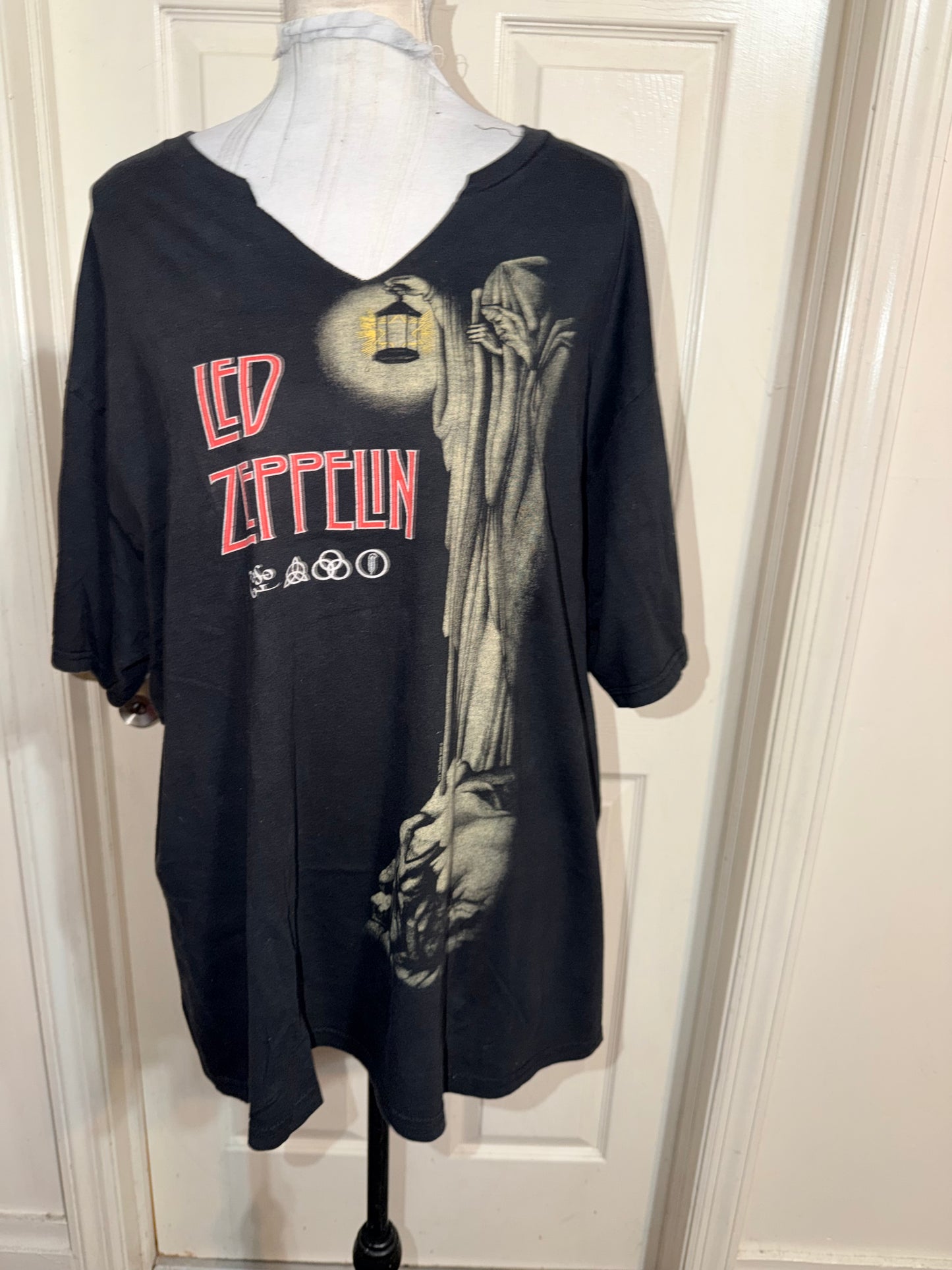 Led Zeppelin Oversized Distressed Tee