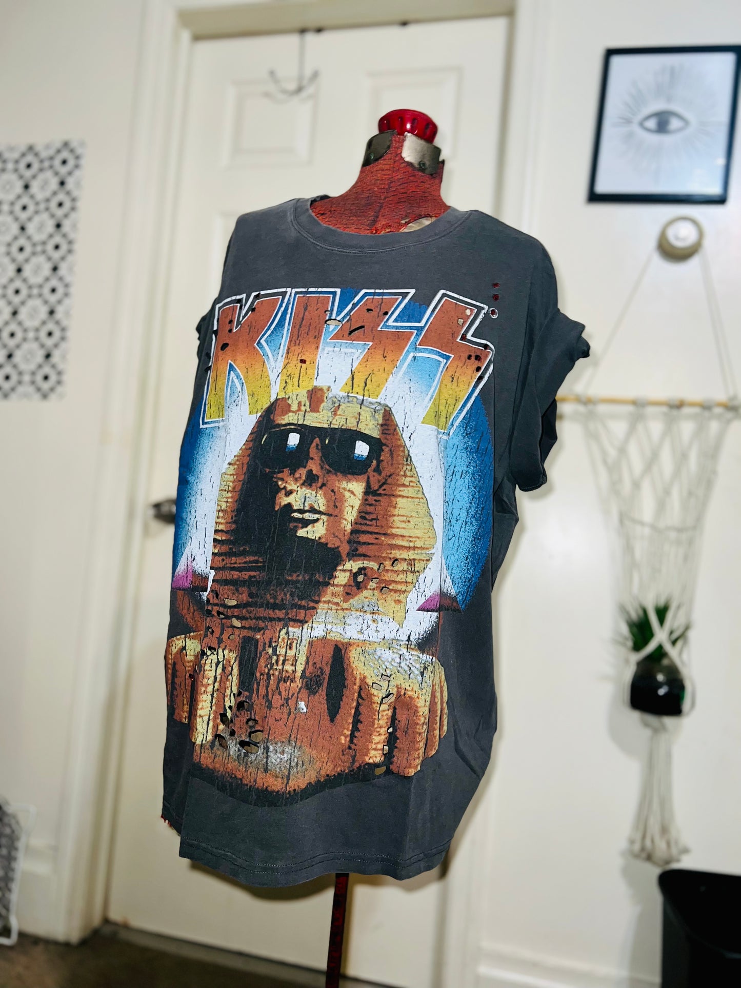 KISS Pyramids Oversized Distressed Tee