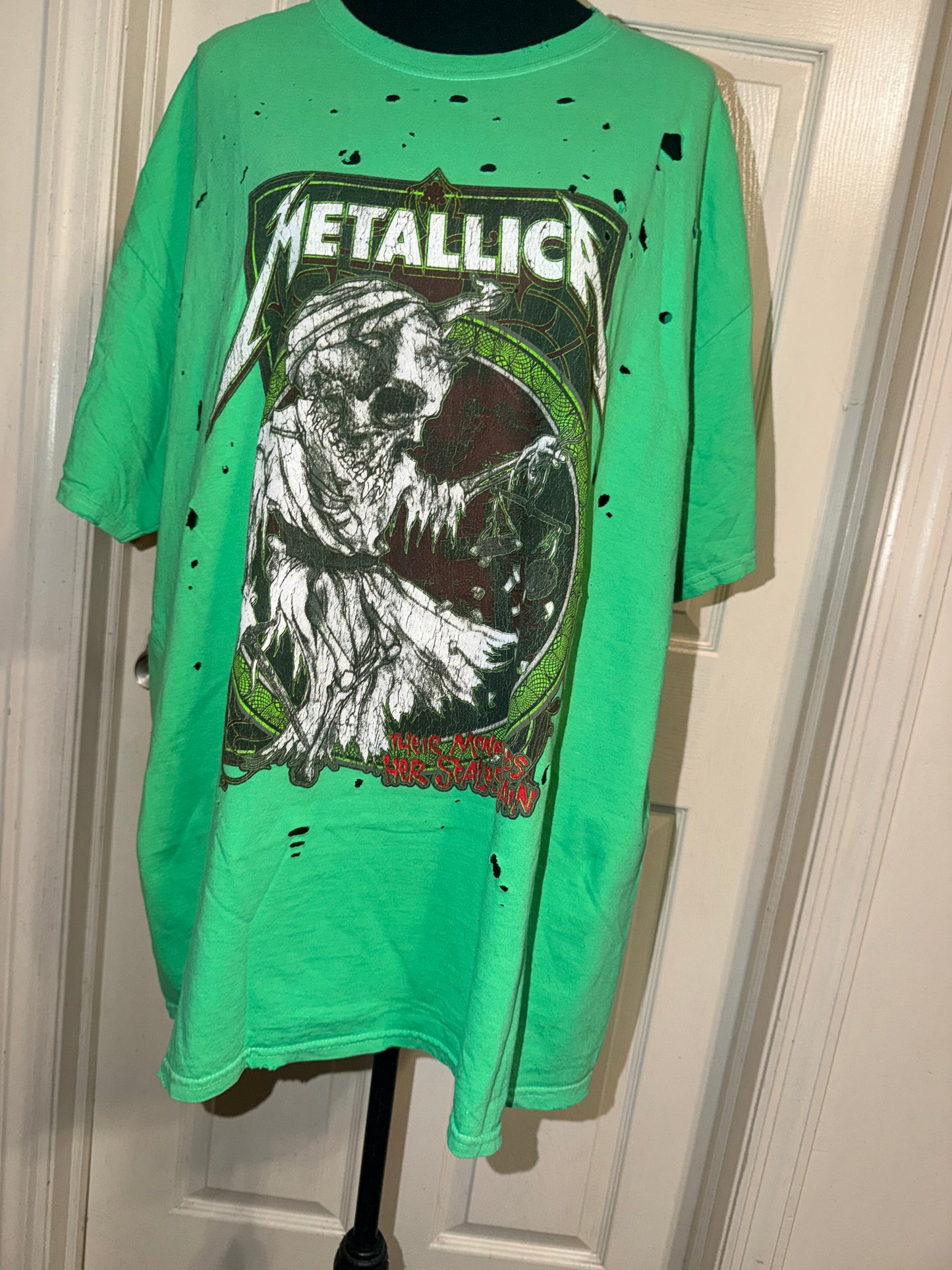 Metallica Oversized Distressed Tee