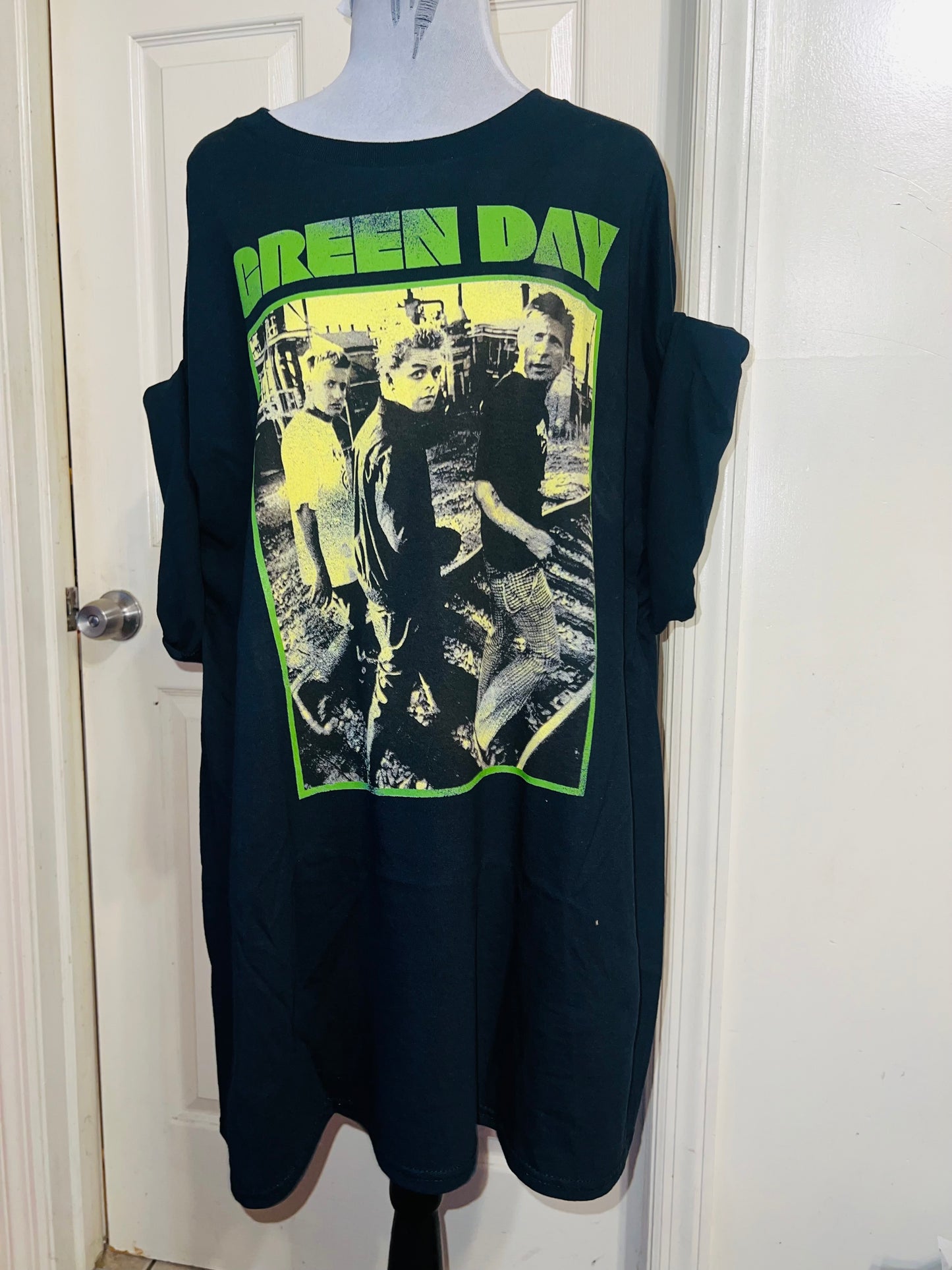 Green Day Oversized Distressed Tee