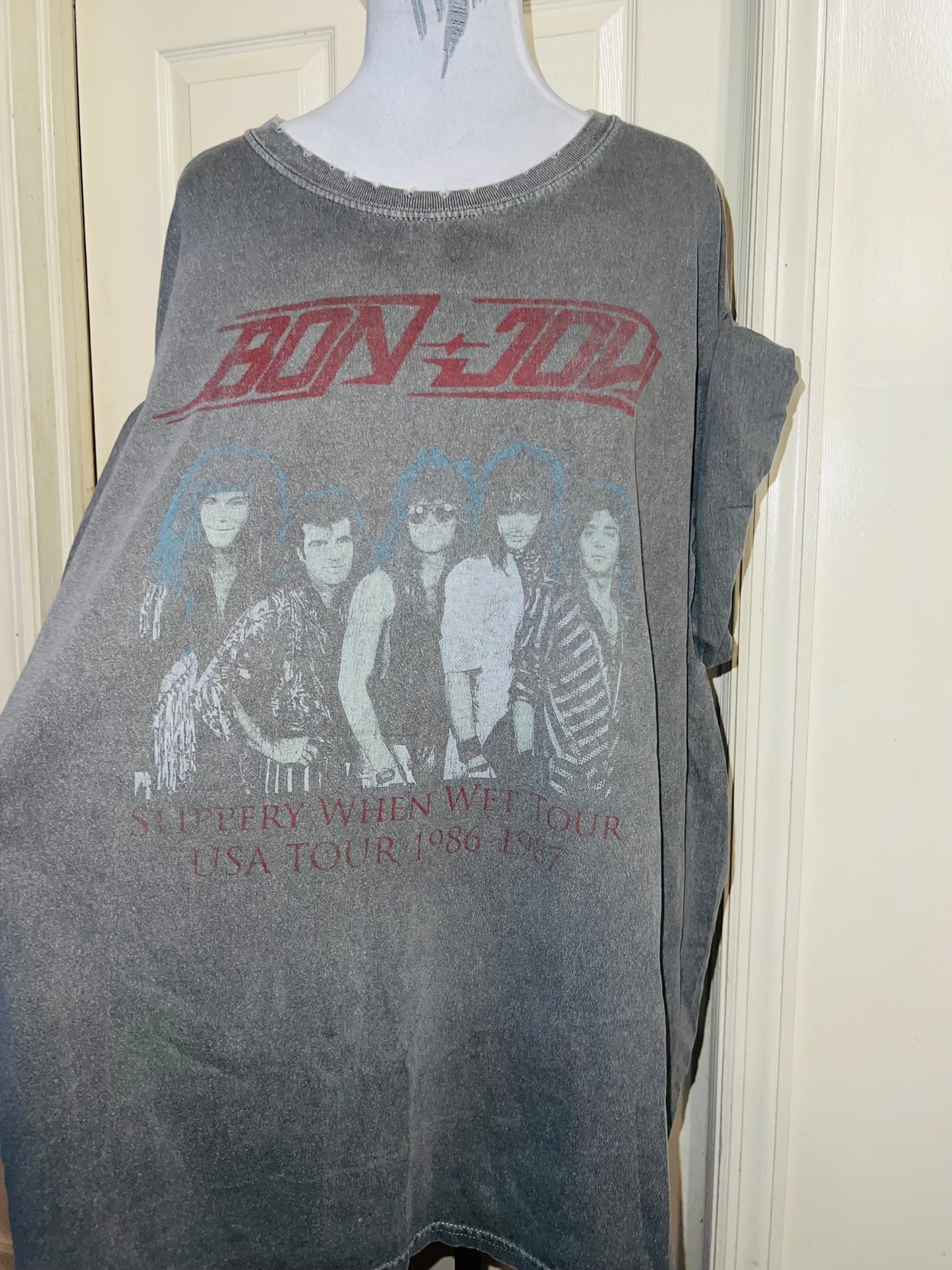 Bob Jovi Oversized Distressed Tee