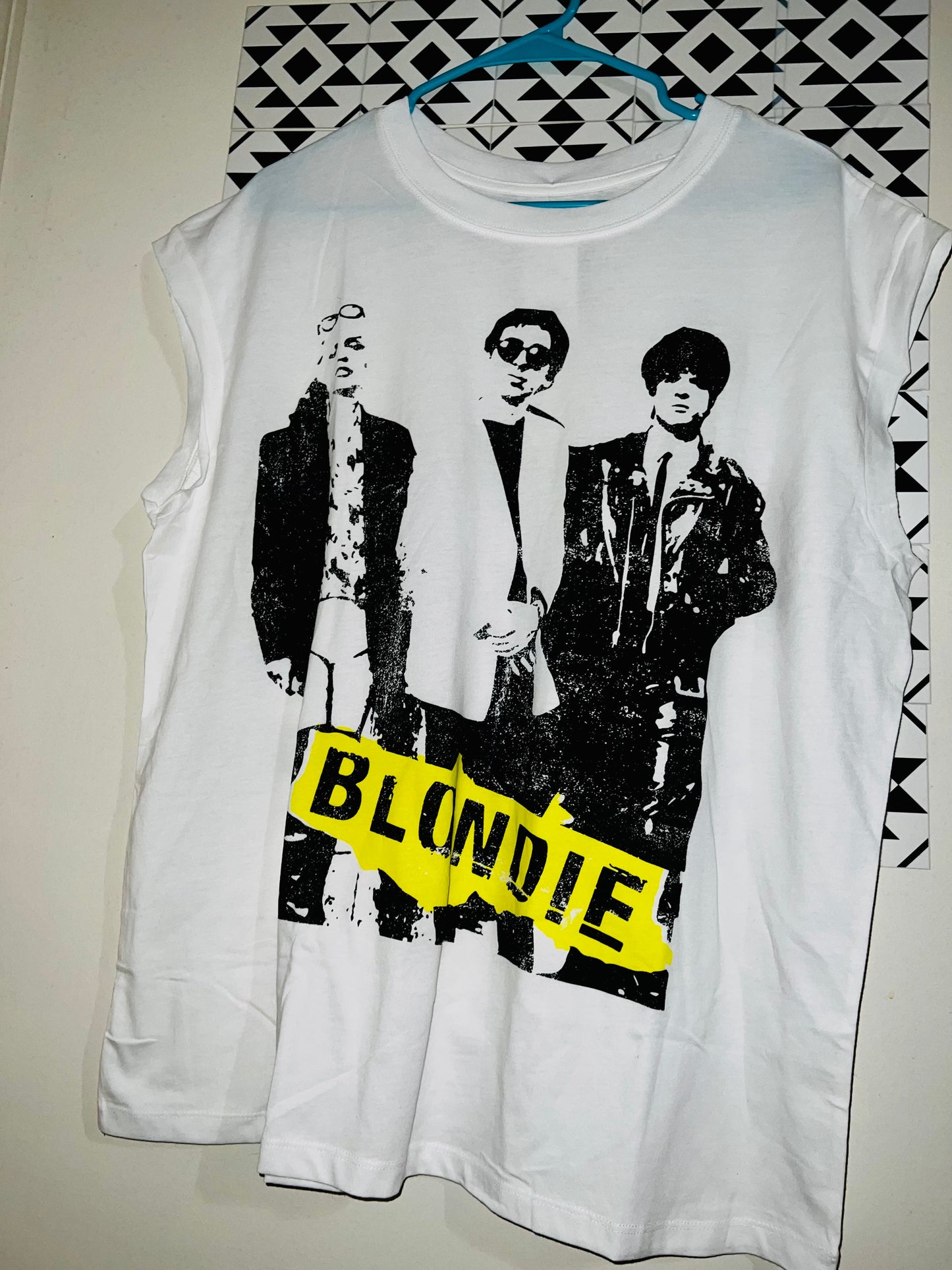 Blondie Oversized Distressed Tank