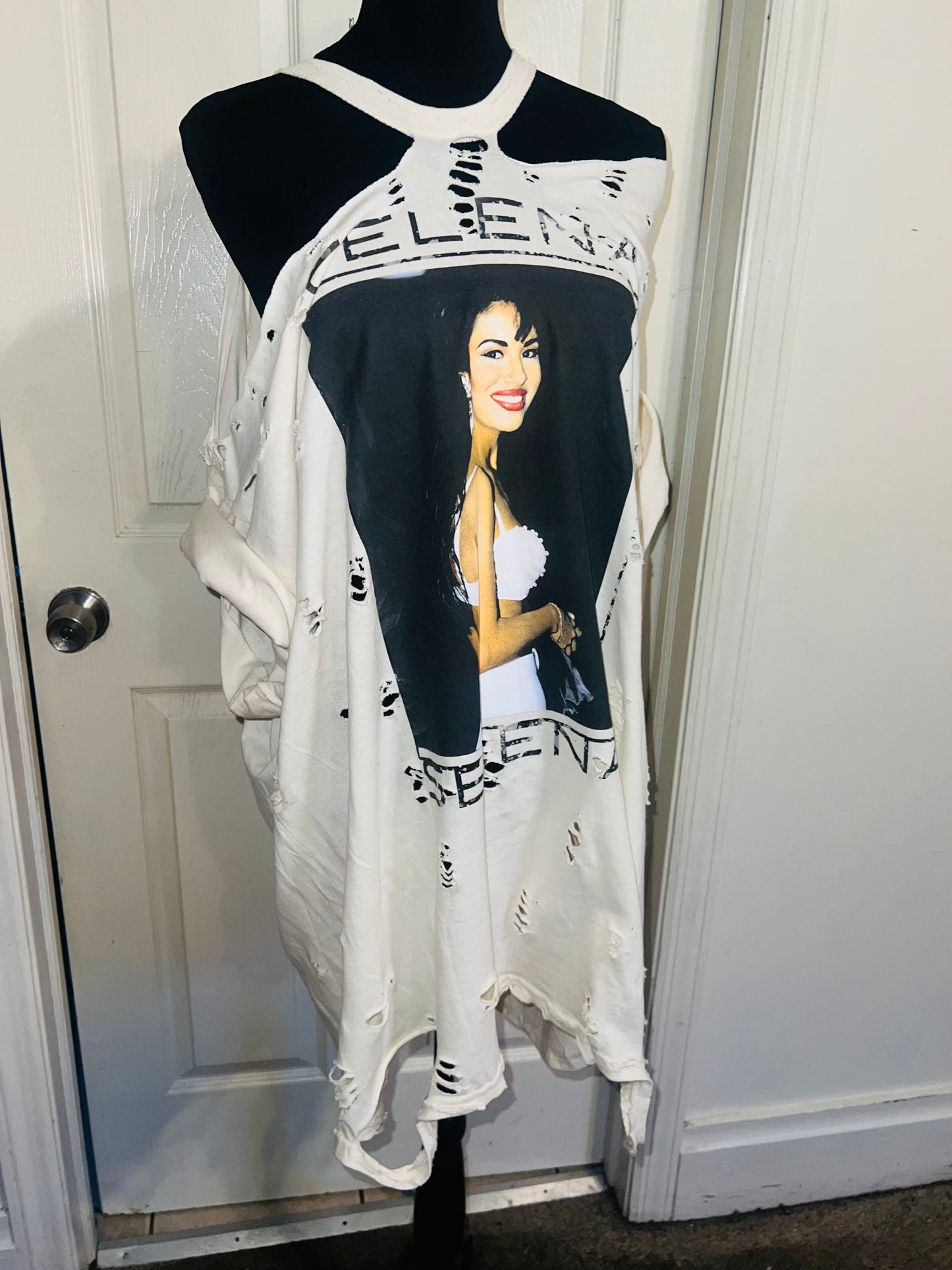 Selena Oversized Distressed Tee
