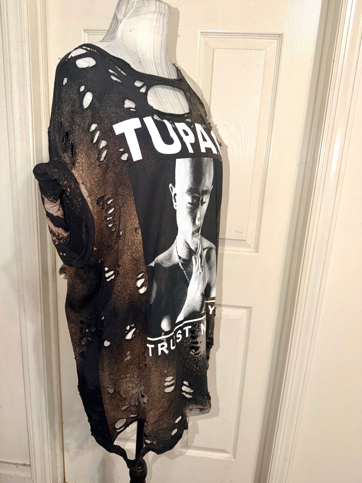 Tupac Bleached Oversized Distressed Tee