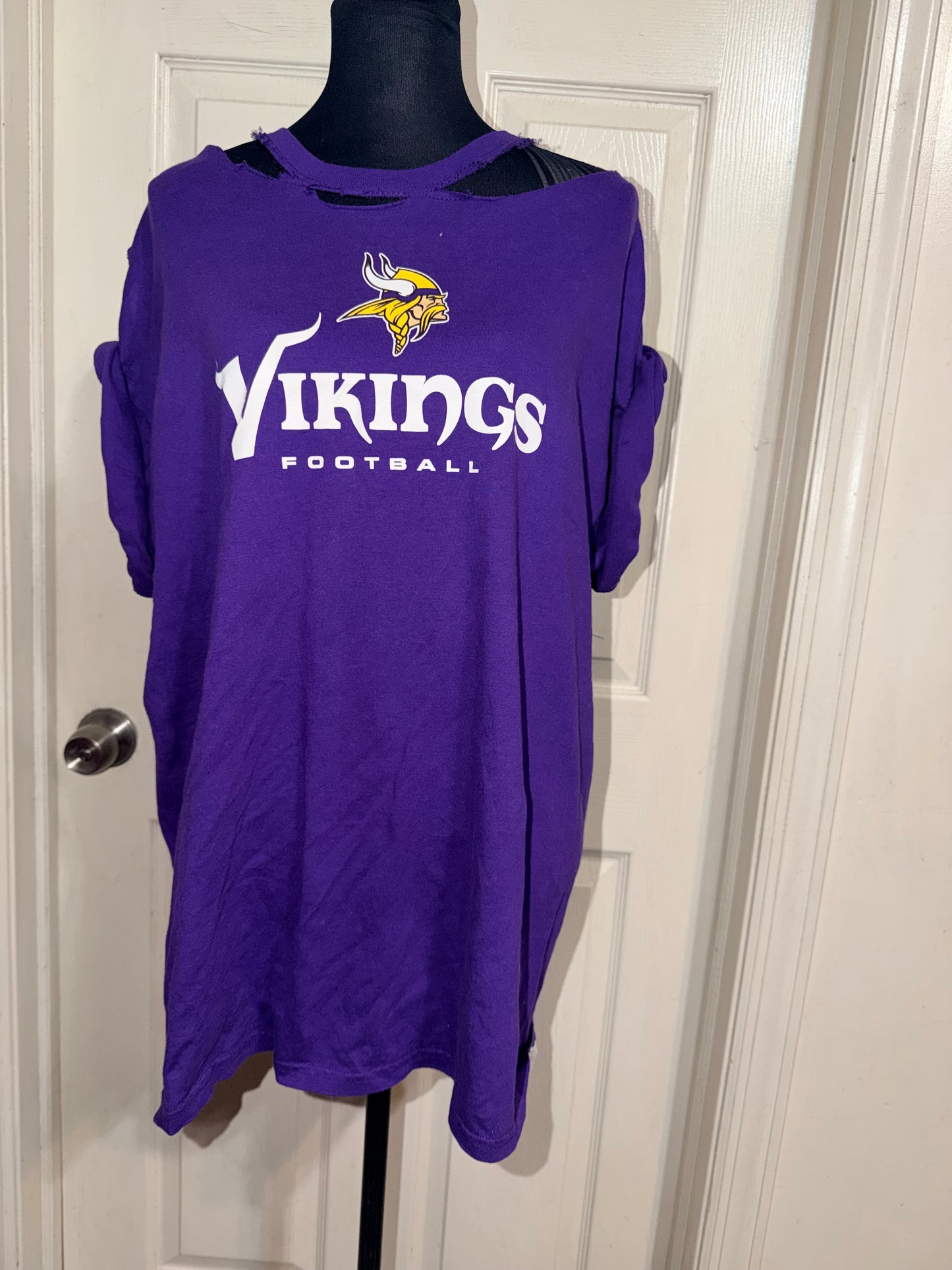 Minnesota Vikings Oversized Distressed Tee
