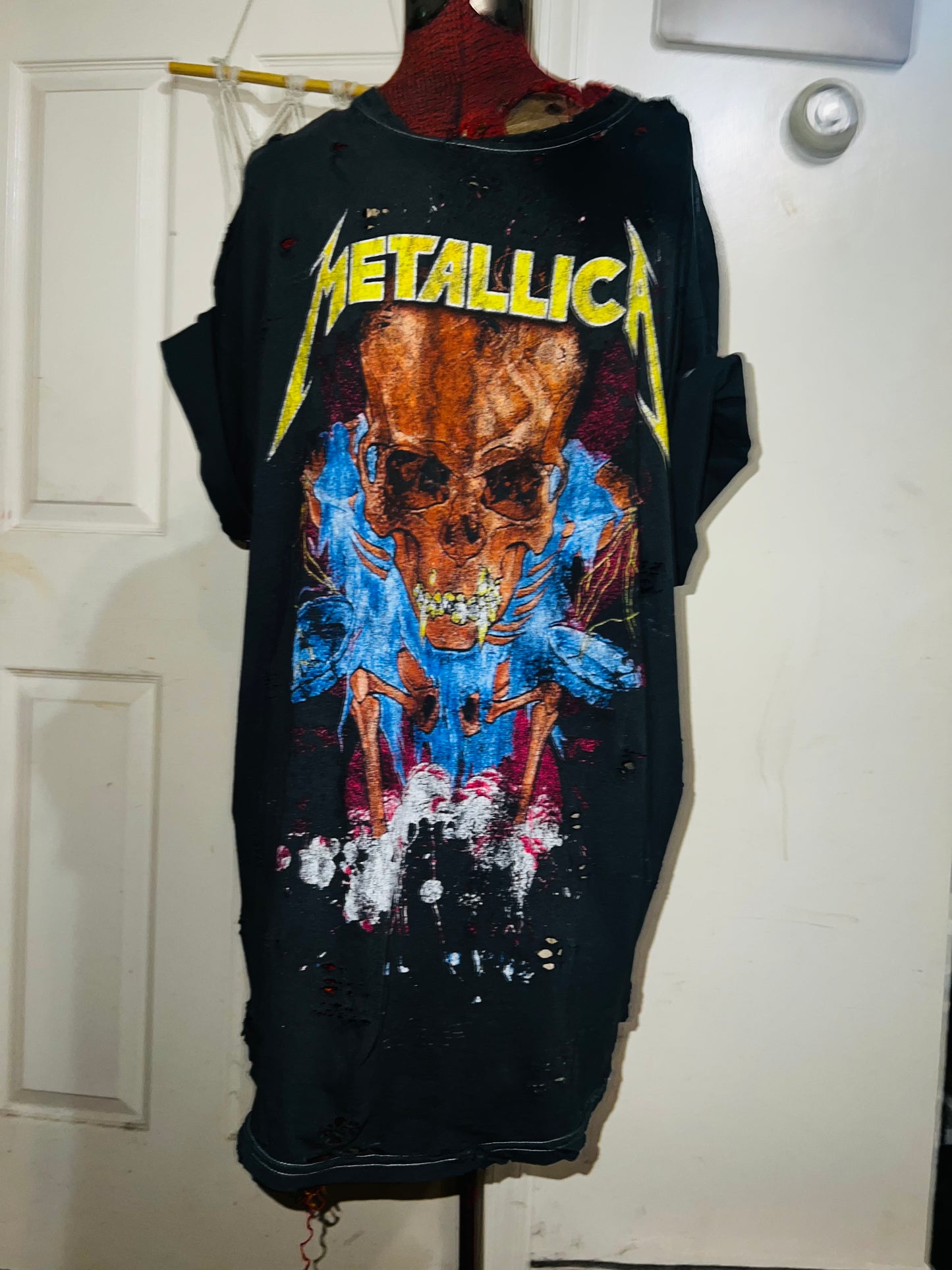 Metallica Oversized Distressed Tee