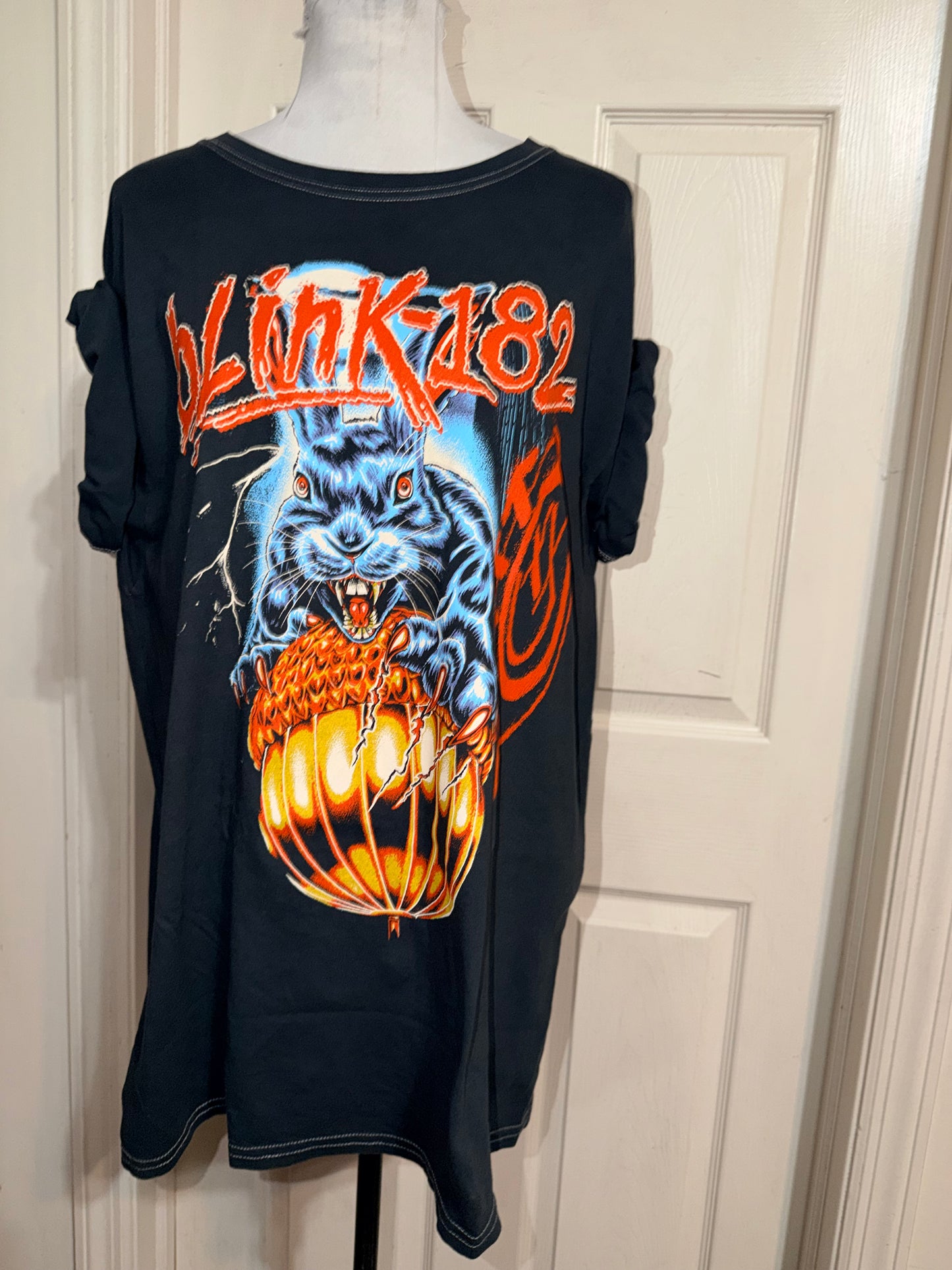 Blink-182 Oversized Distressed Tee