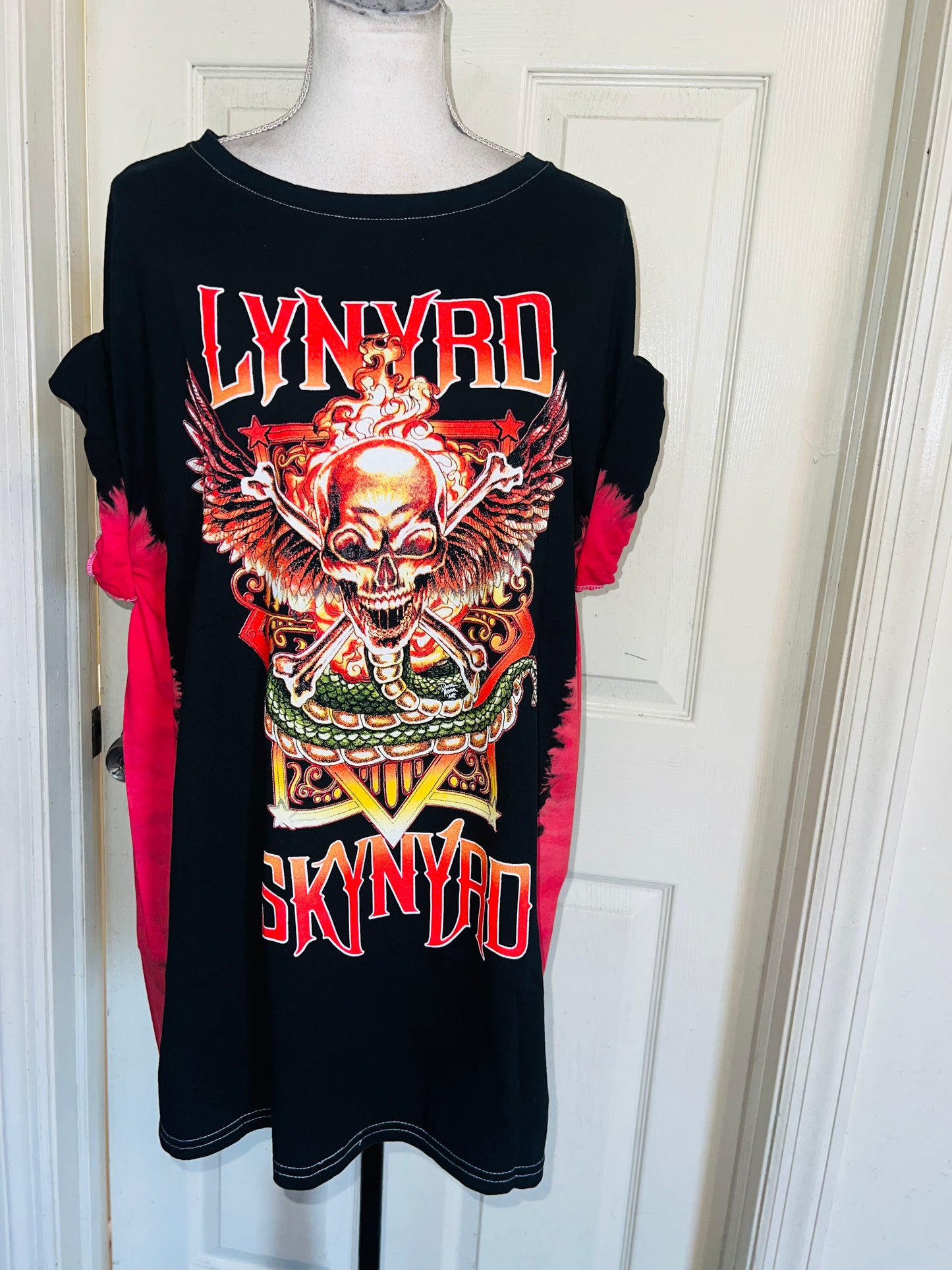 Lynyrd Skynyrd Oversized Distressed Tee