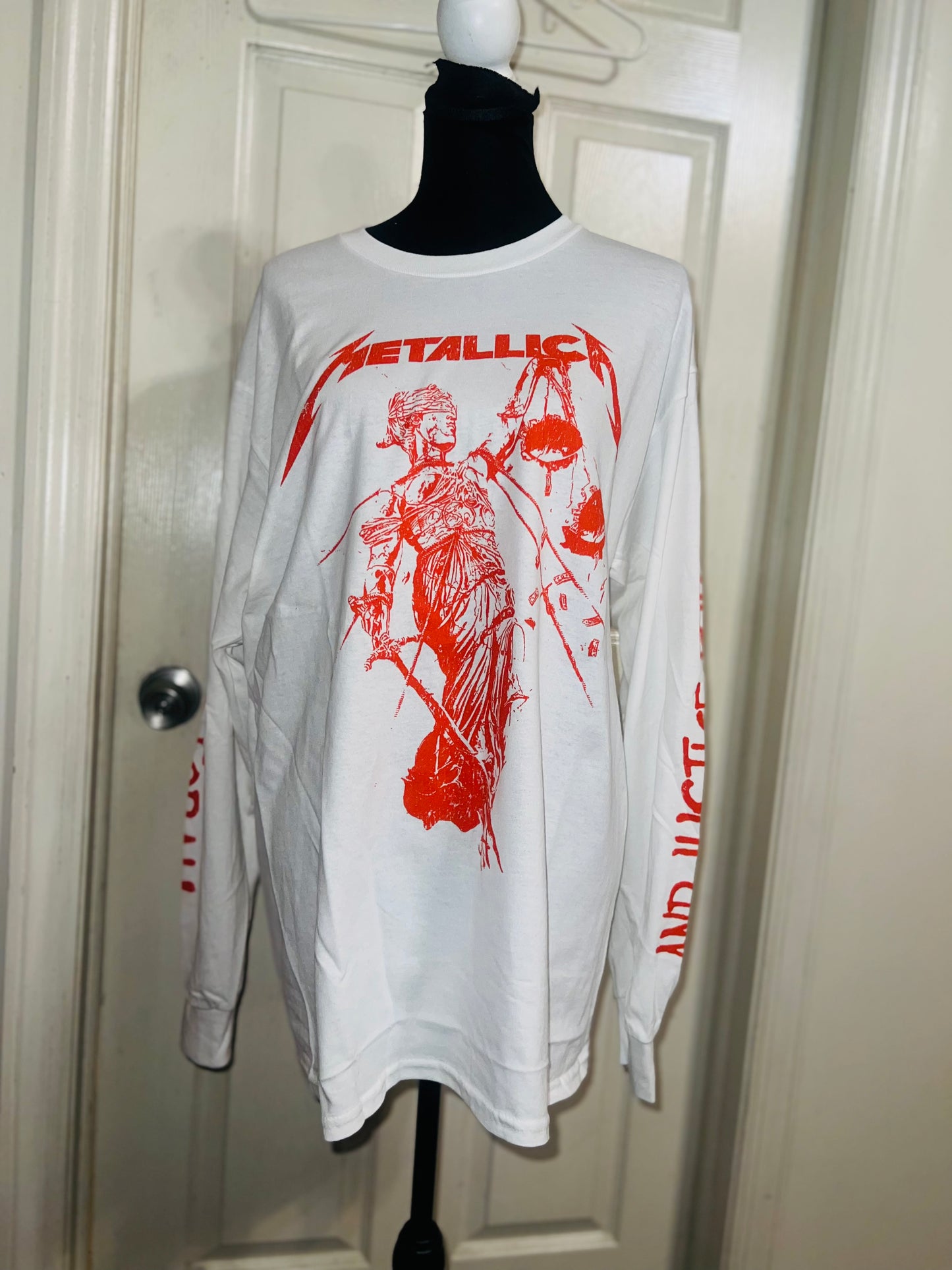 Metallica Oversized Distressed Long Sleeve Tee