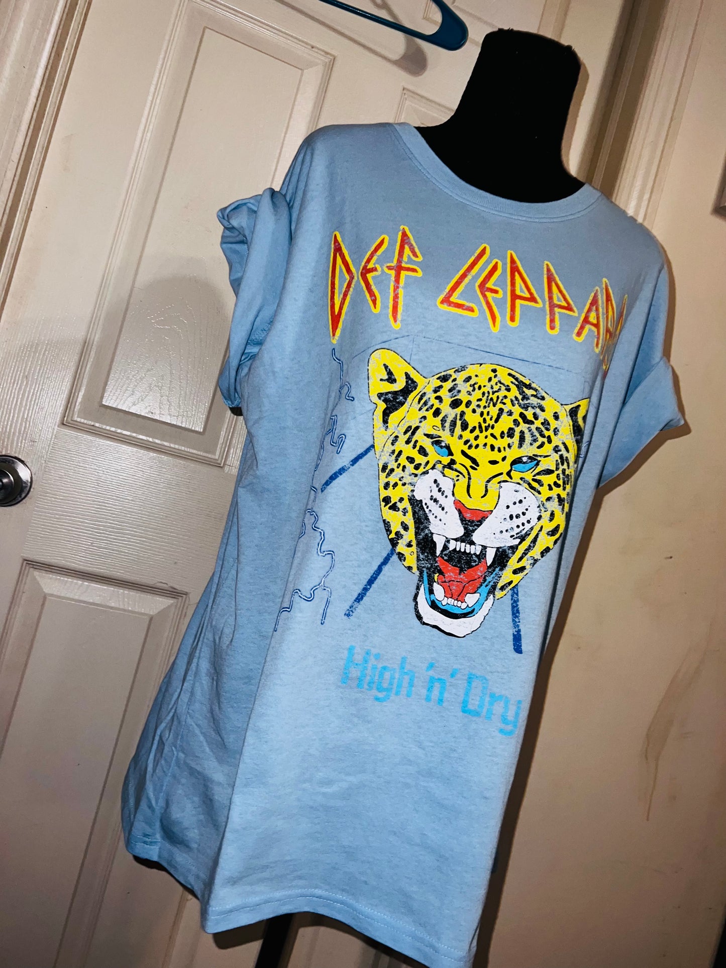 Def Leppard Oversized Distressed Tee