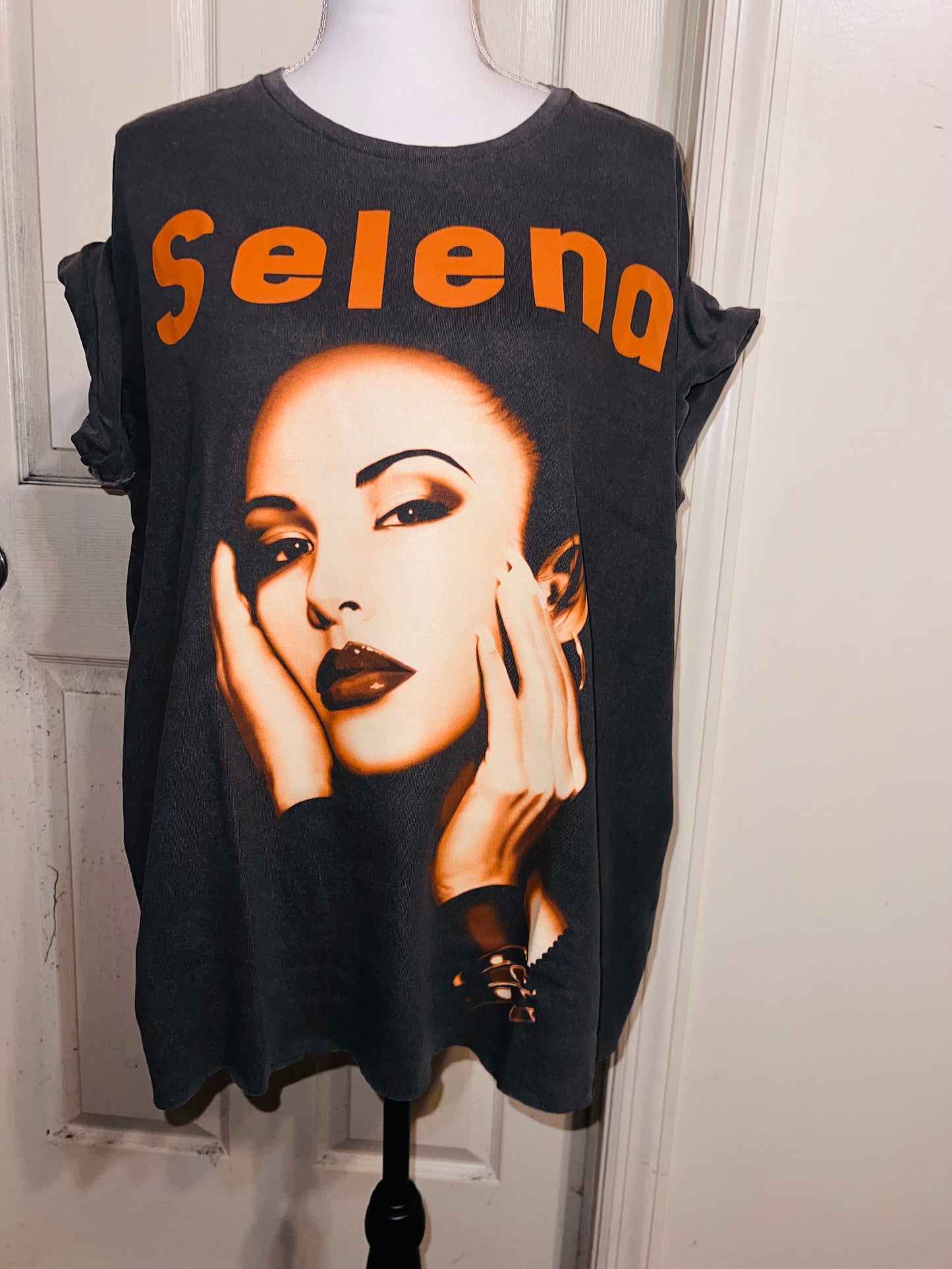 Selena Oversized Distressed Tee