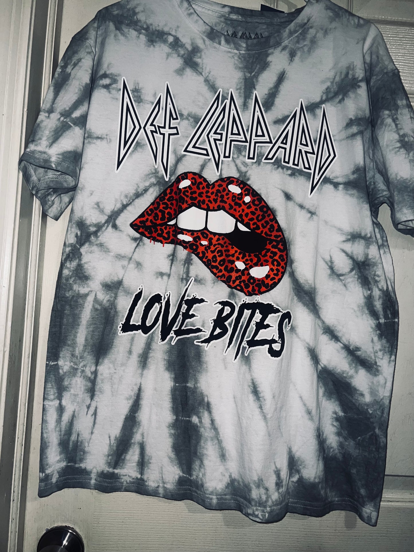 Def Leppard Love Bites Oversized Tee