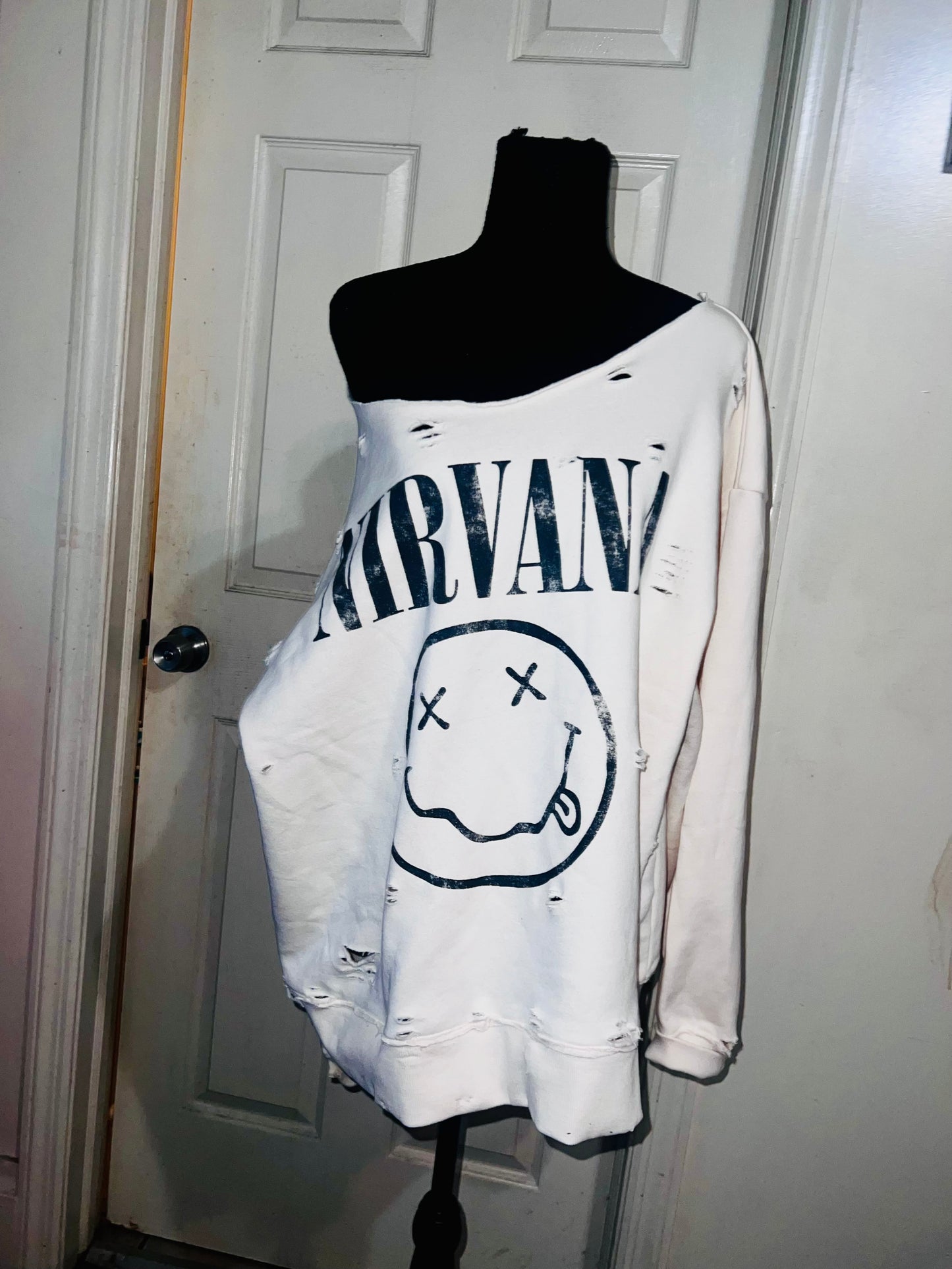 Nirvana Oversized Cream Sweatshirt