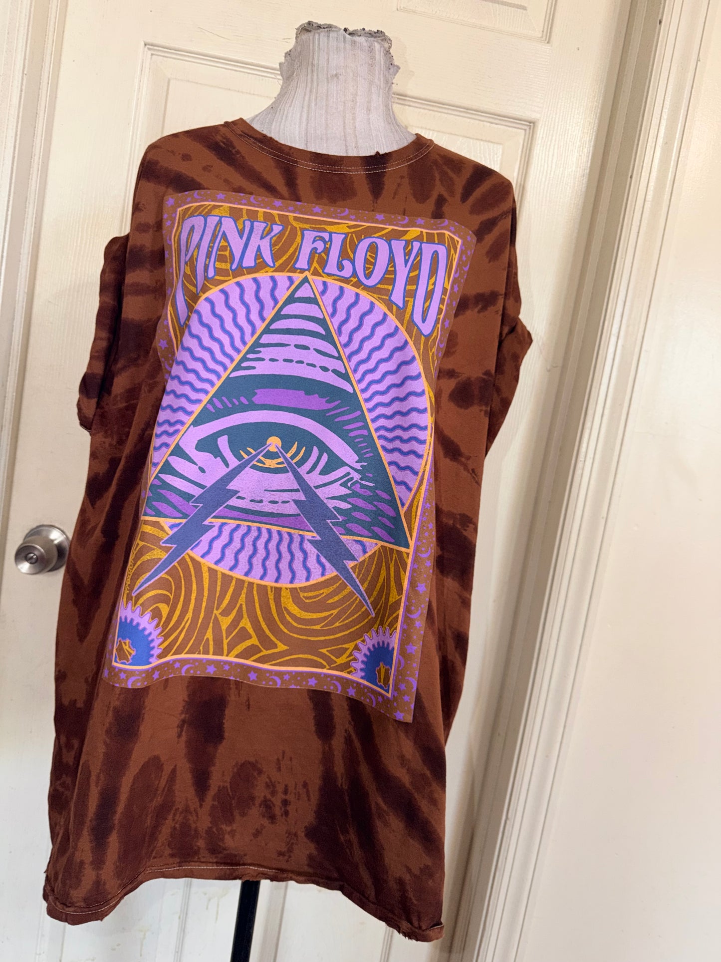 Pink Floyd Oversized Distressed Tee