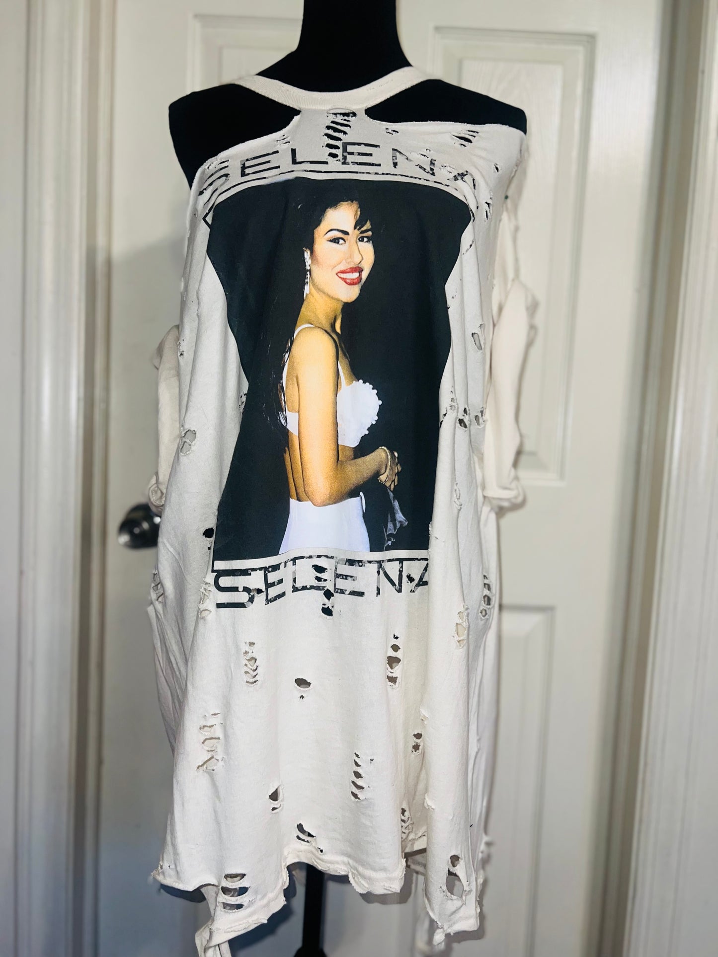 Selena Oversized Distressed Tee