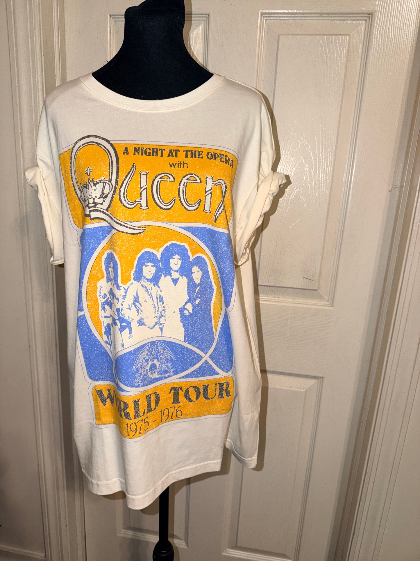 Queen Oversized Distressed Tee