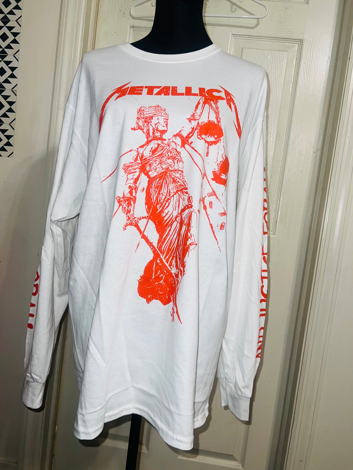 Metallica Oversized Distressed Long Sleeve Tee