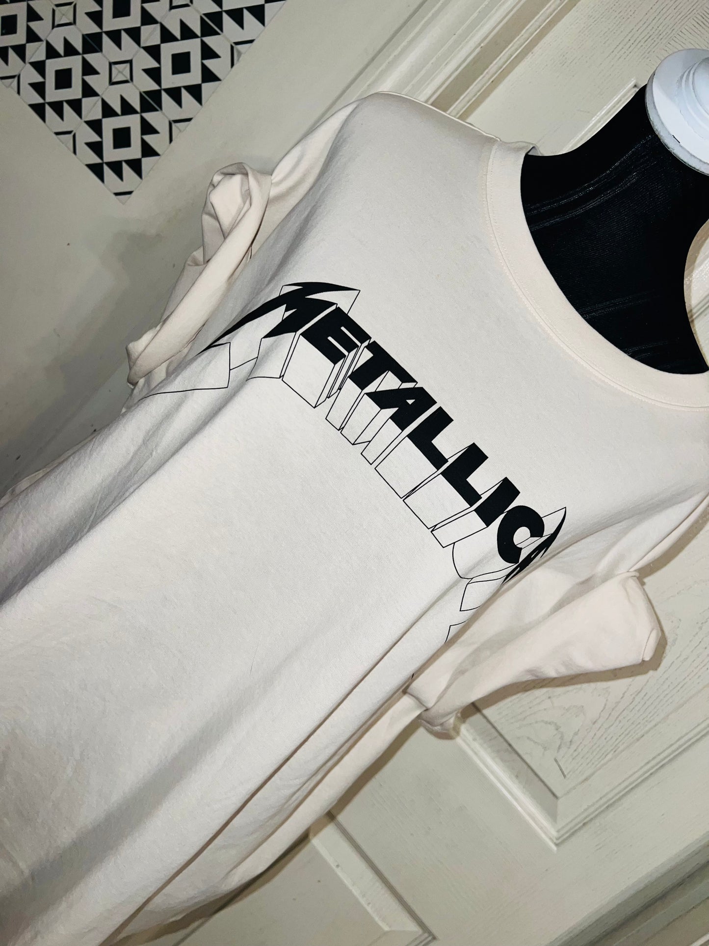 Metallica Distressed Tee